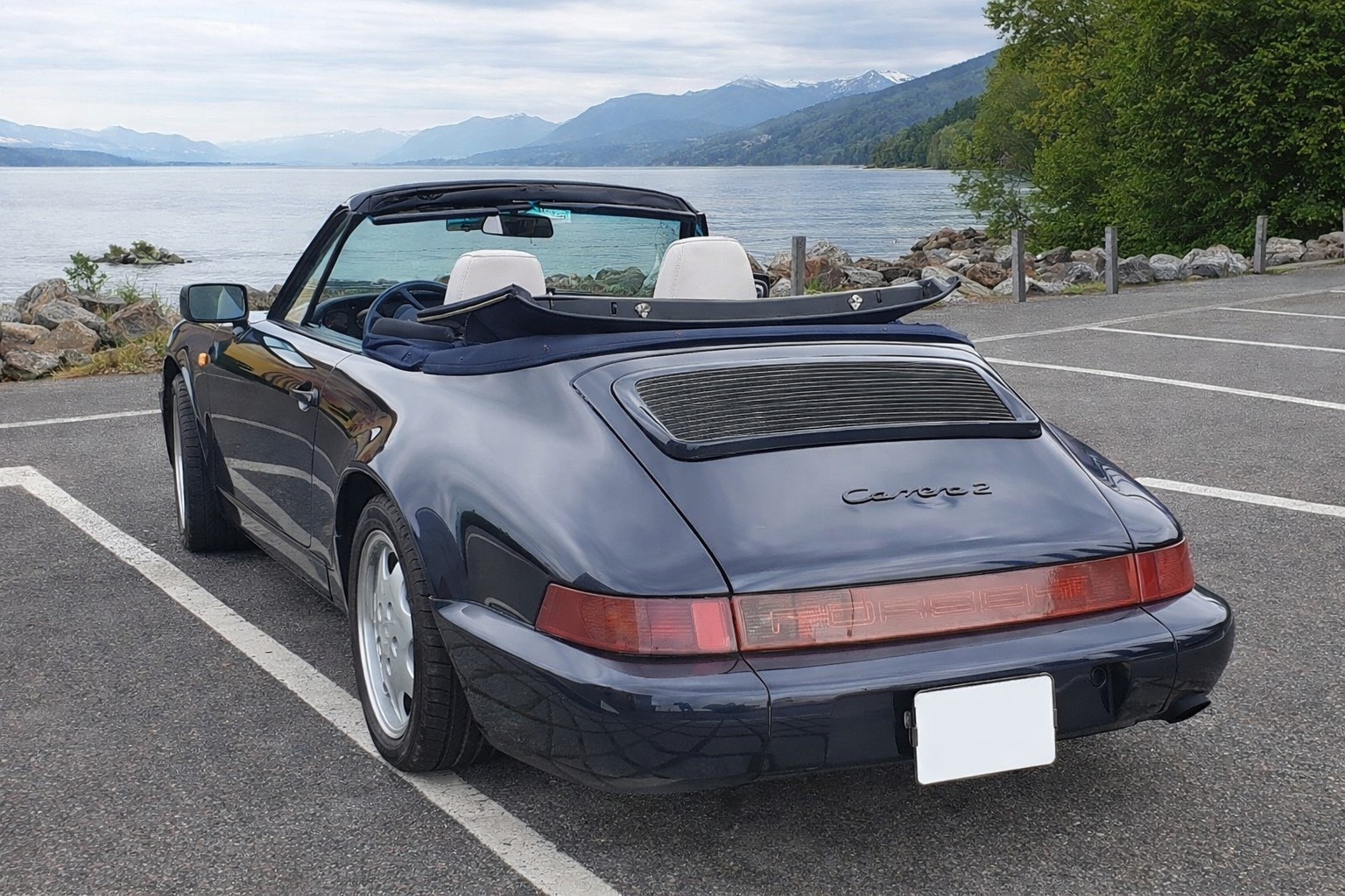 PORSCHE 911 Carrera 2 Cabrio-image-1