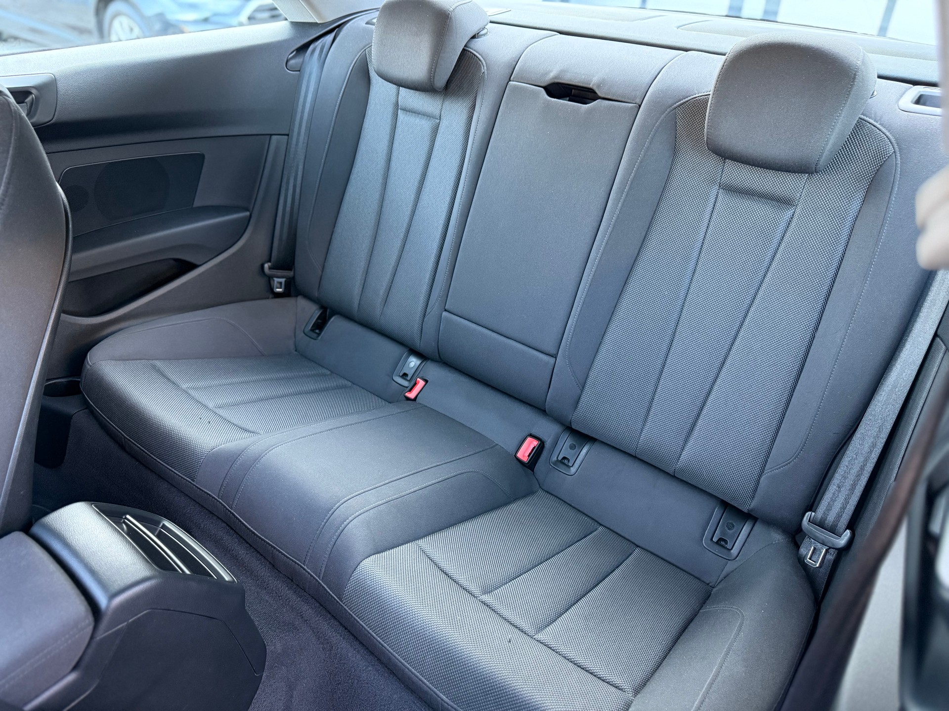 AUDI A5 Coupé 40 TFSI-image-8