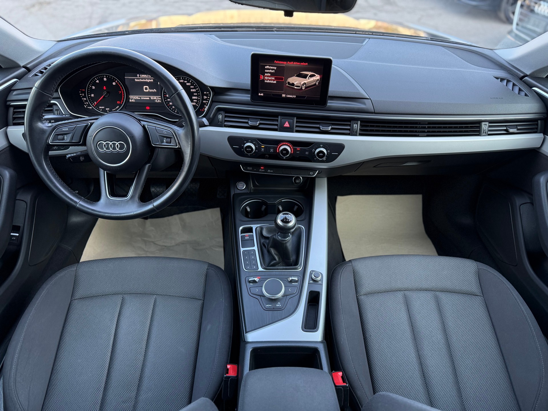 AUDI A5 Coupé 40 TFSI-image-9