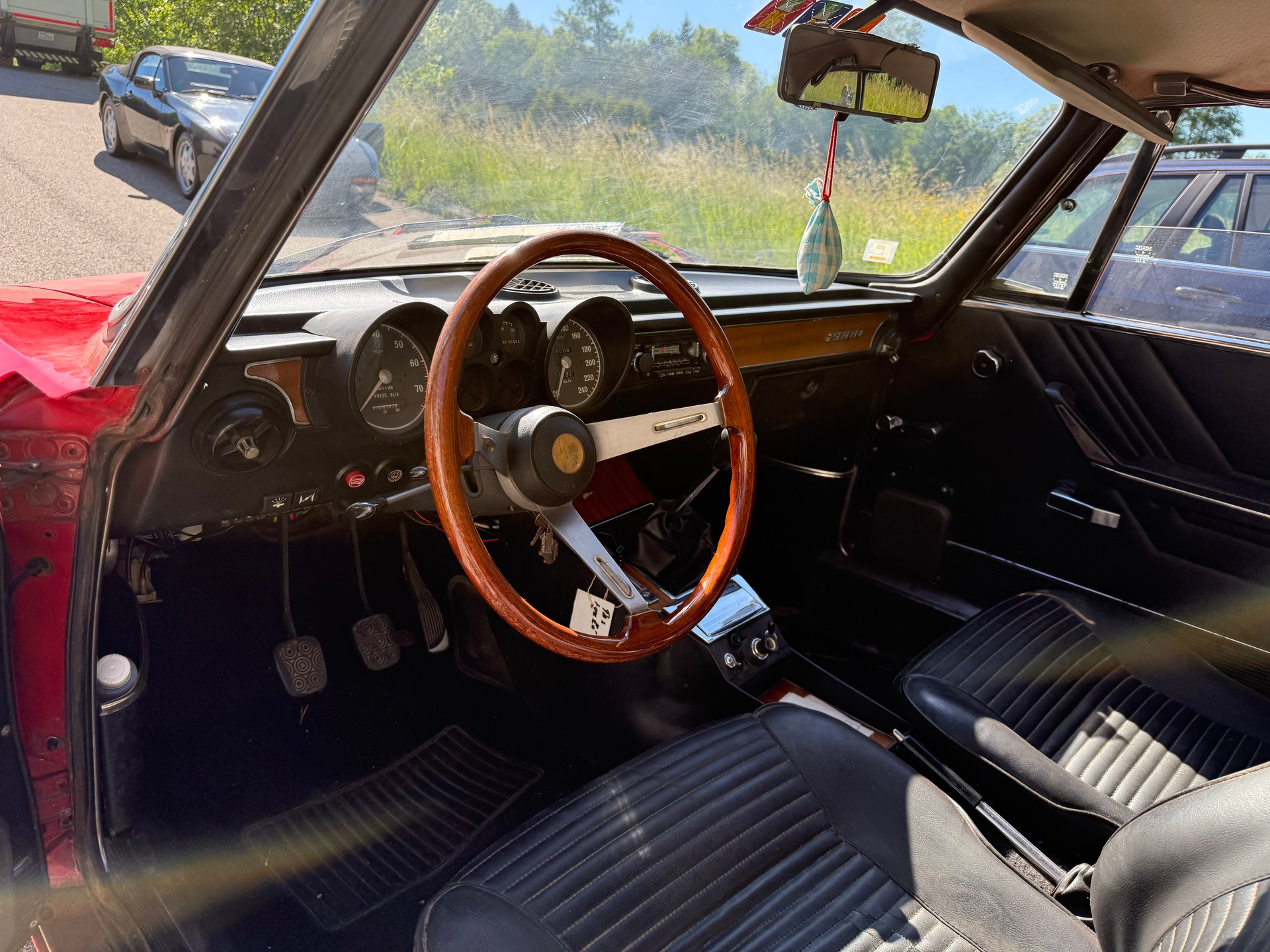ALFA ROMEO 2000 coupé-image-5