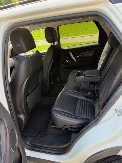 LAND ROVER Discovery Sport R Dyn D240 2.0D SD4 MHEV HSE AT9-image-10