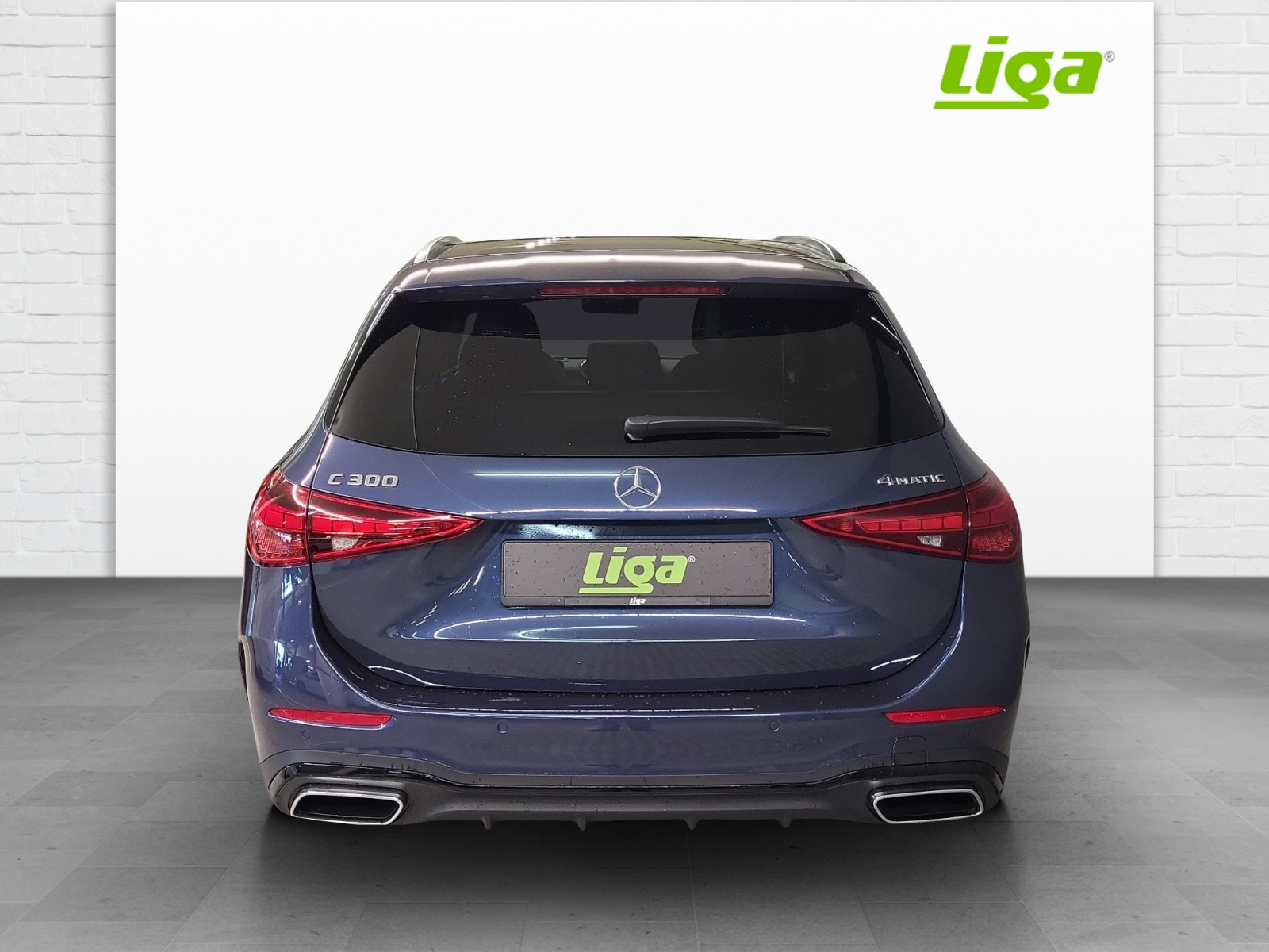 MERCEDES-BENZ C 300 AMG Line 4Matic T-image-4