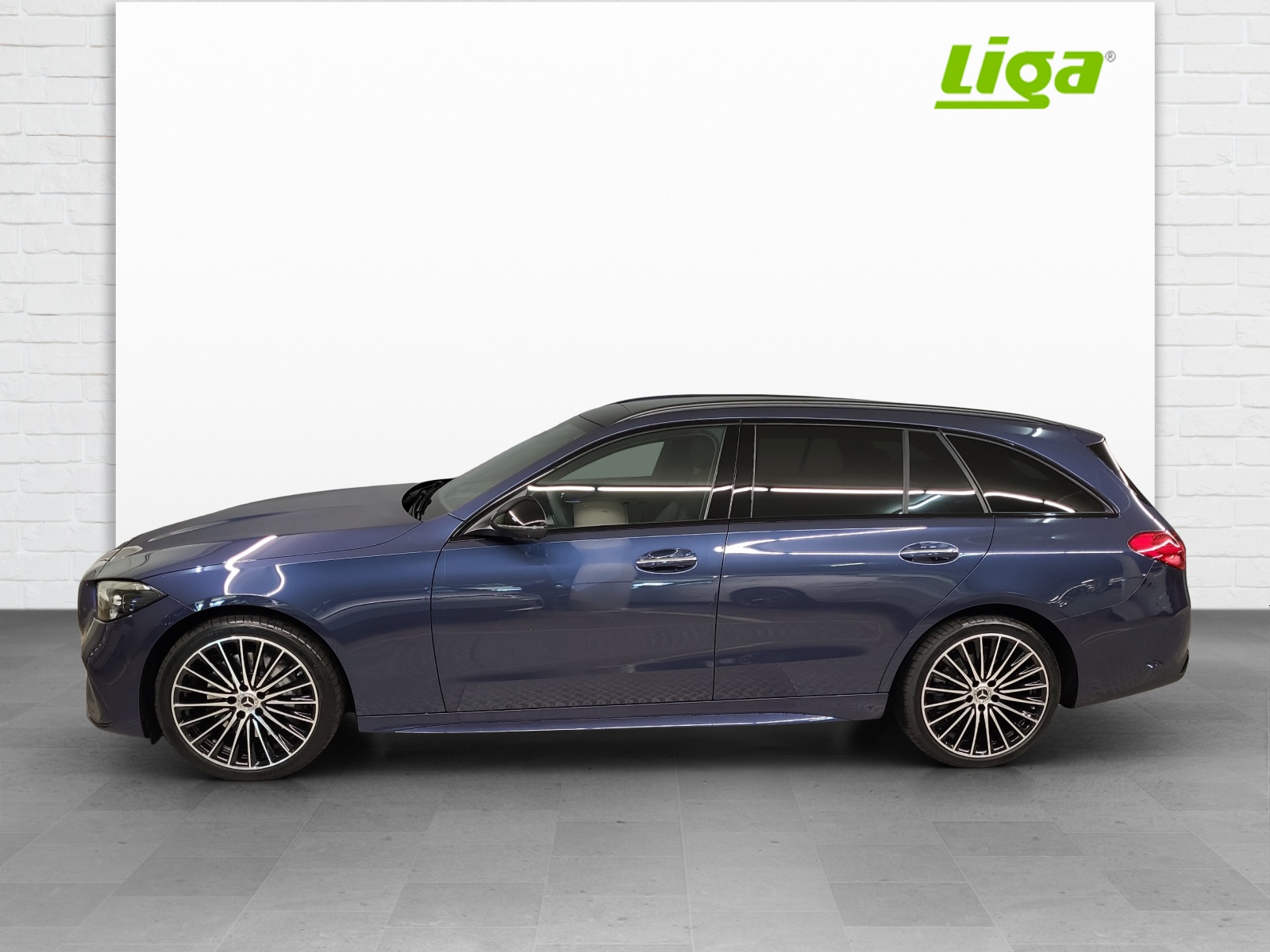 MERCEDES-BENZ C 300 AMG Line 4Matic T