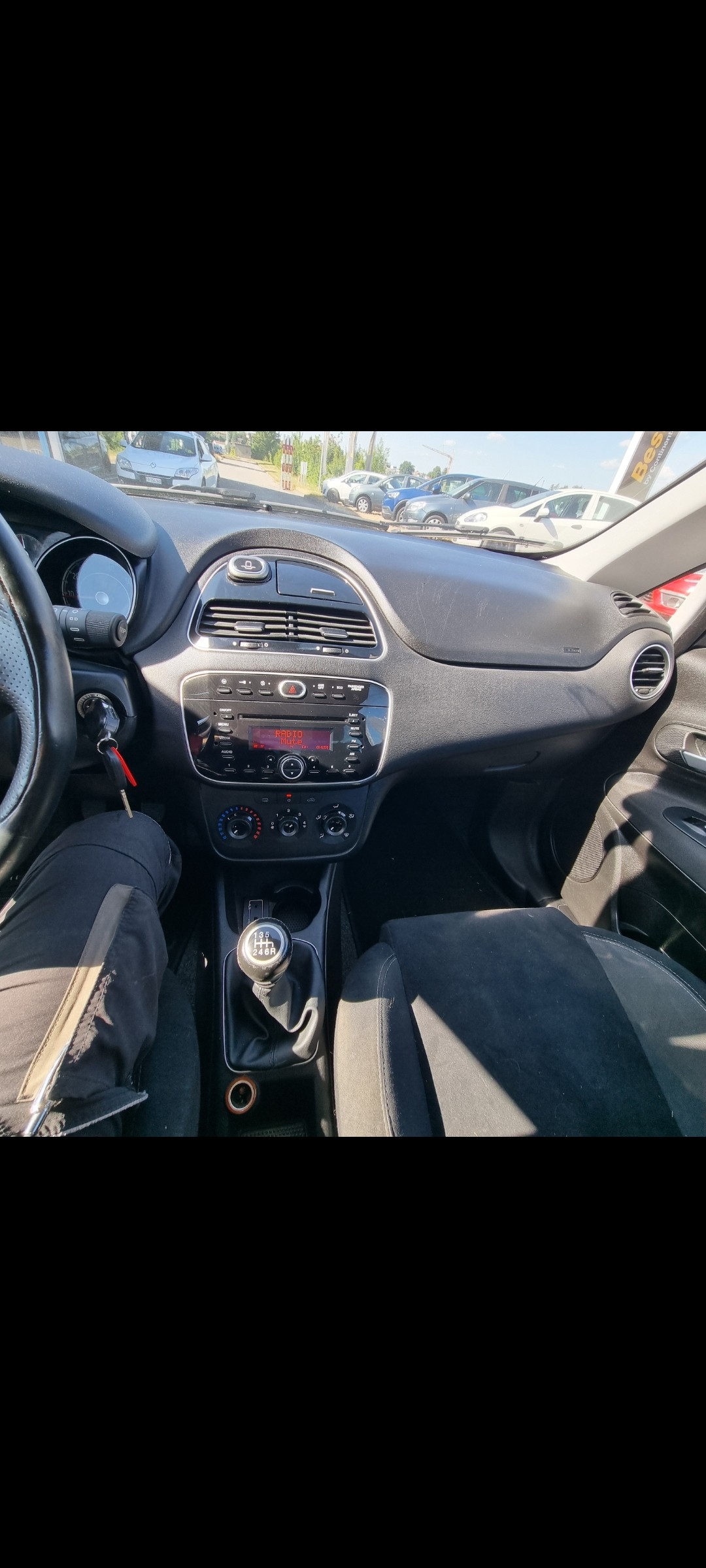FIAT Punto 0.9 Twinair Young-image-9