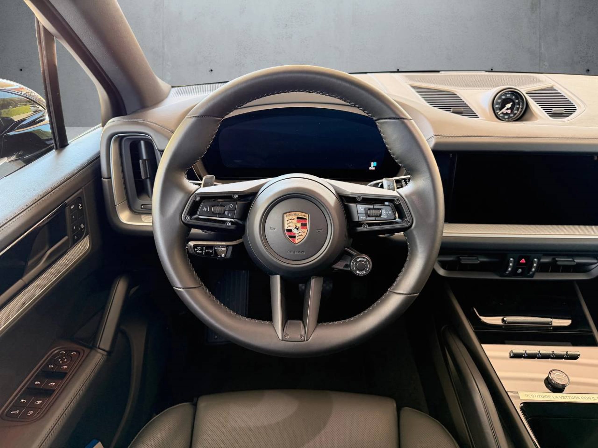 PORSCHE Cayenne E-Hybrid-image-12