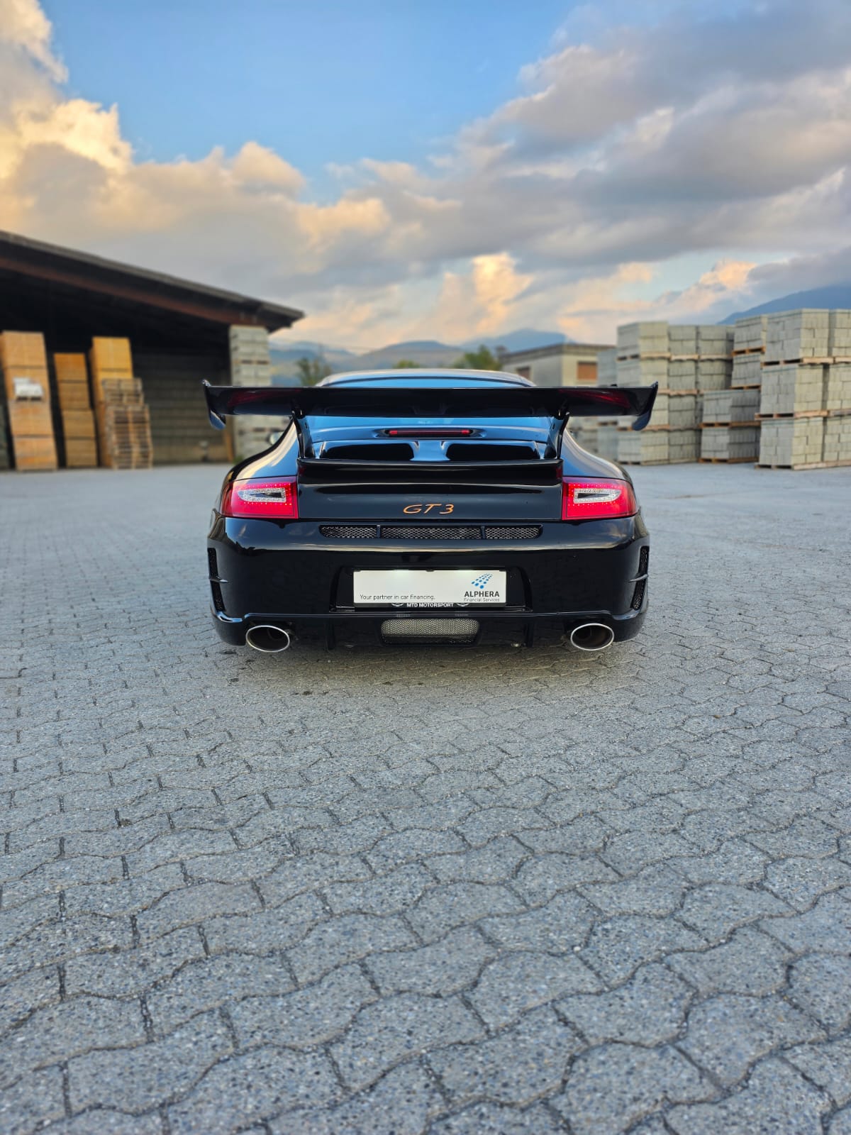 PORSCHE 911 GT3-image-3