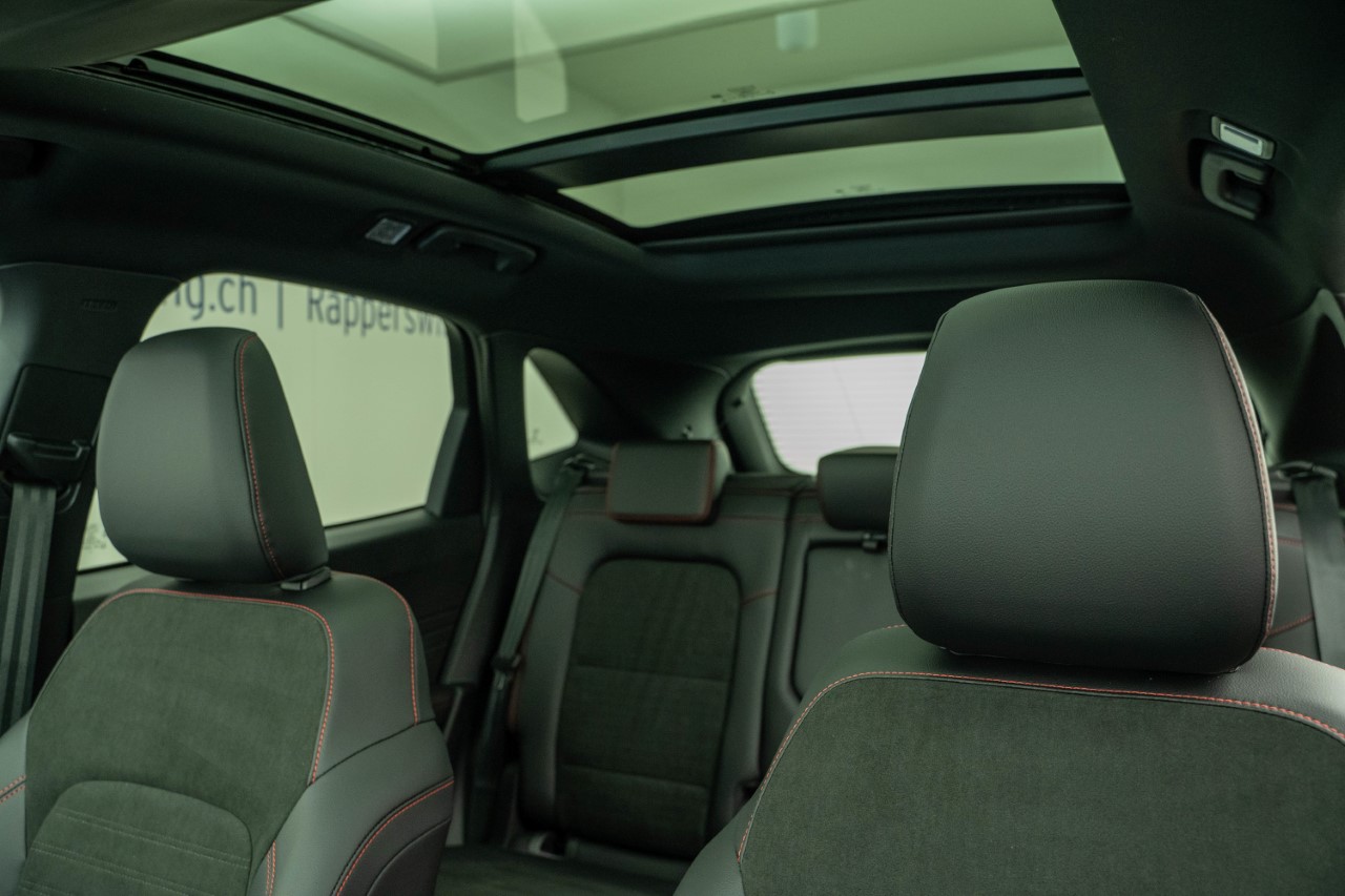 FORD Kuga 2.5 Plug-in Hybrid ST-Line X-image-8