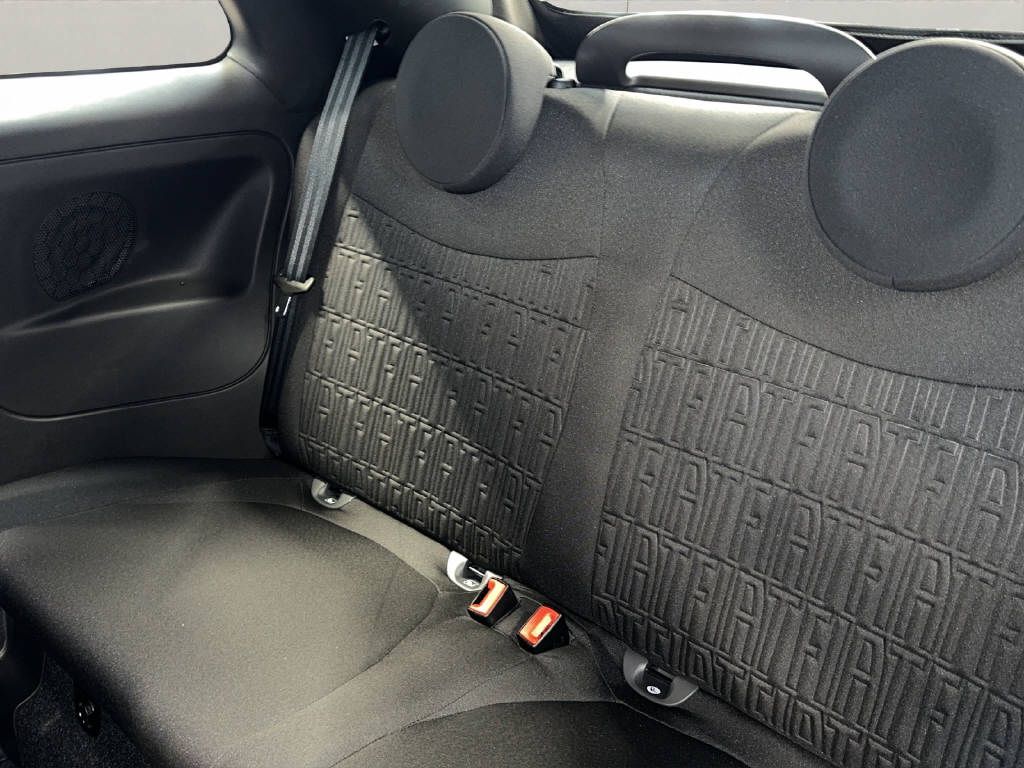 FIAT 500 C 1.0 Hybrid Cult-image-8
