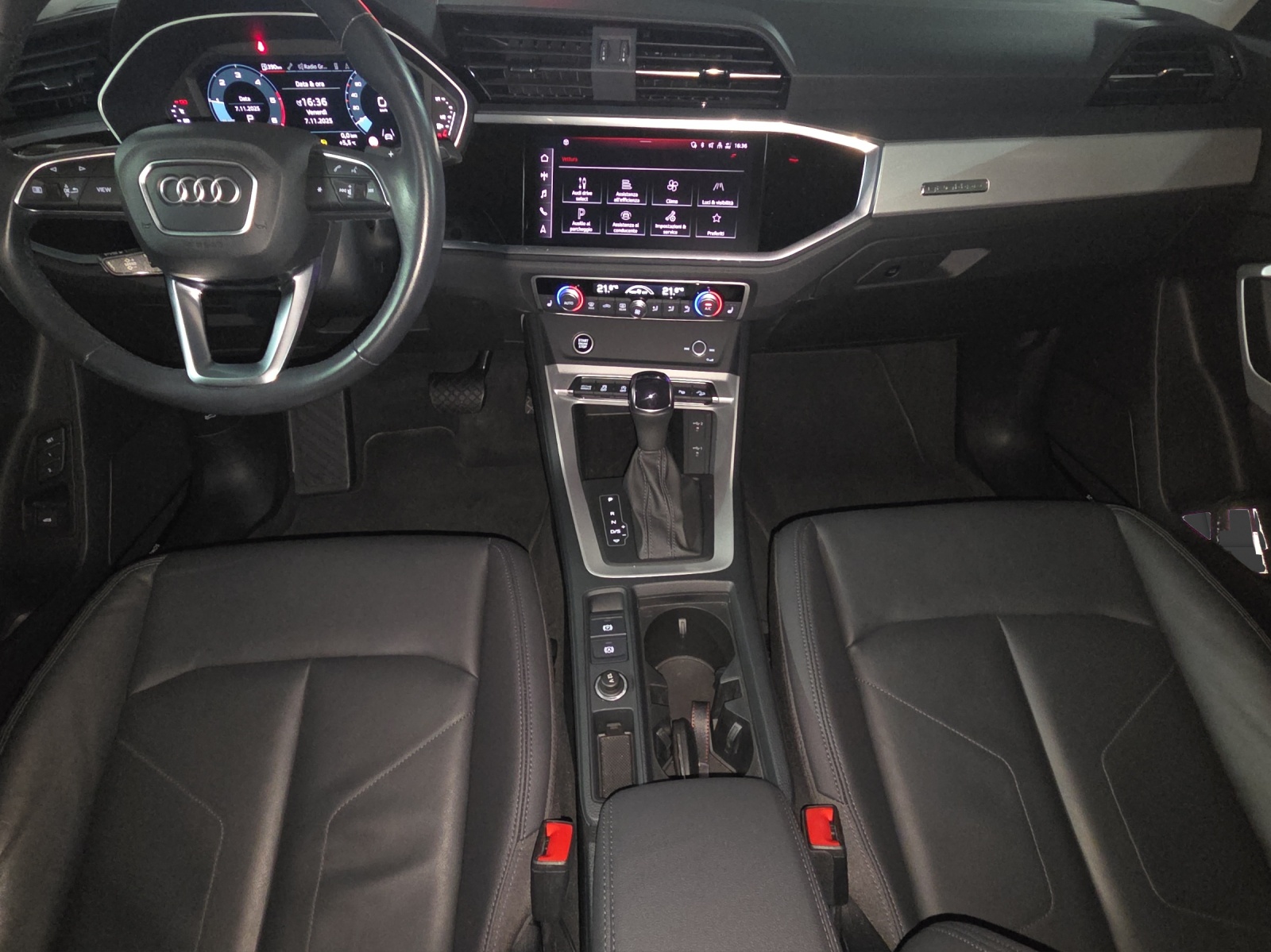 AUDI Q3 Sportback 40 TDI S line quattro S-tronic-image-6