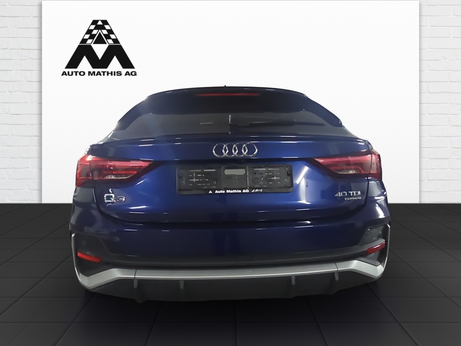 AUDI Q3 Sportback 40 TDI S line quattro S-tronic-image-9