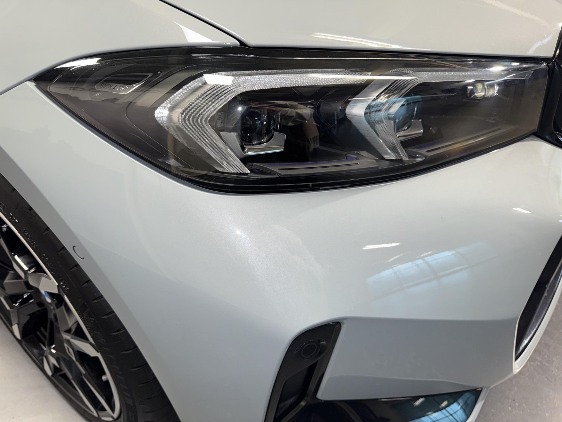 BMW 330e xDrive Touring M Sport-image-7