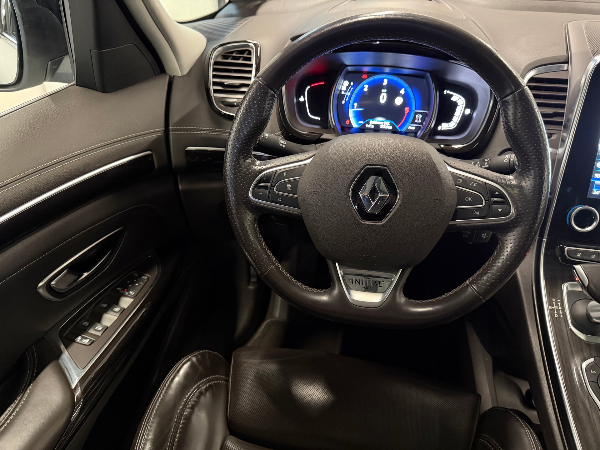 RENAULT Espace 1.6 dCi Initiale Paris EDC-image-13