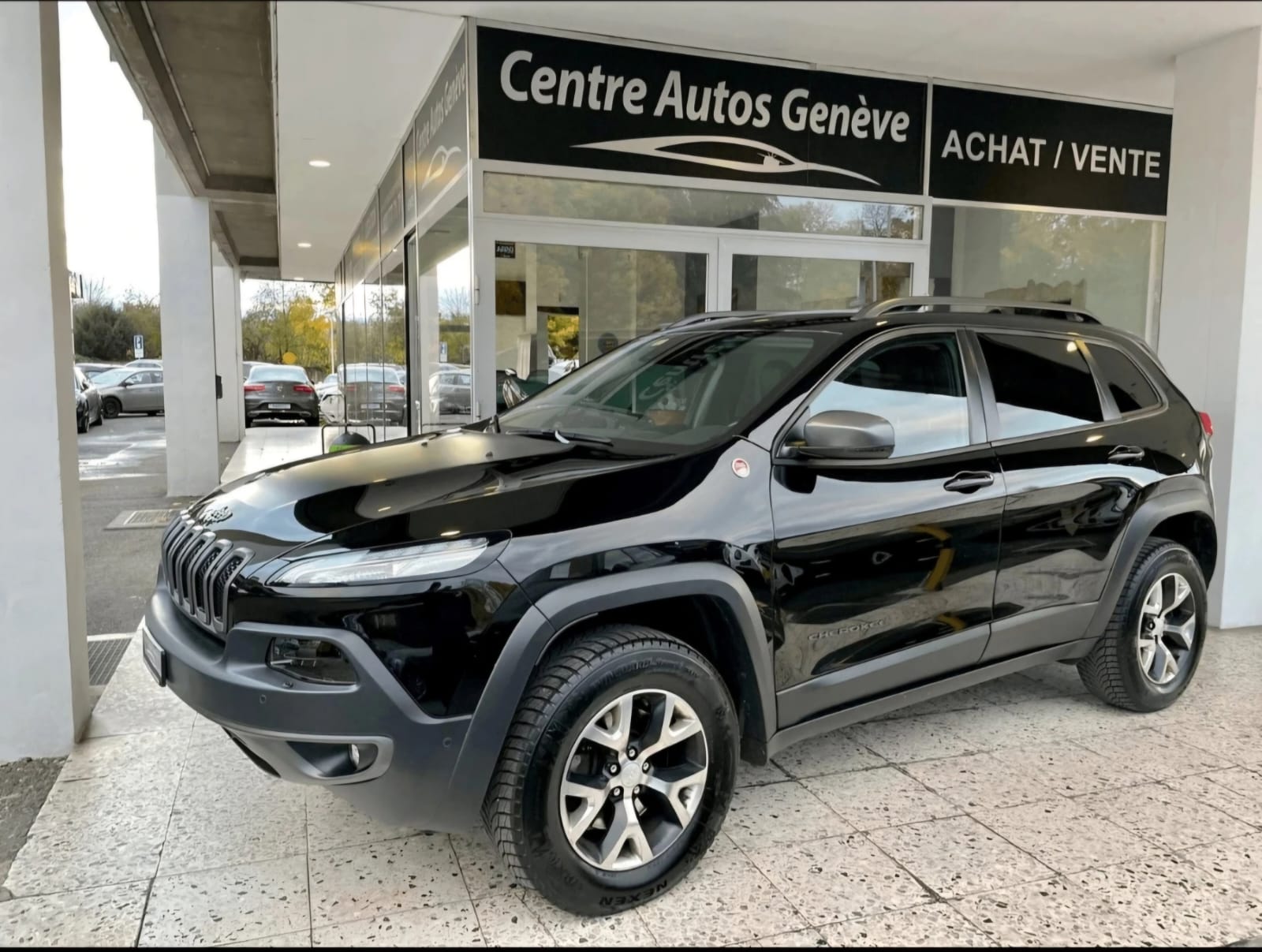 JEEP Cherokee 3.2 Trailhawk AWD 9ATX-image-1