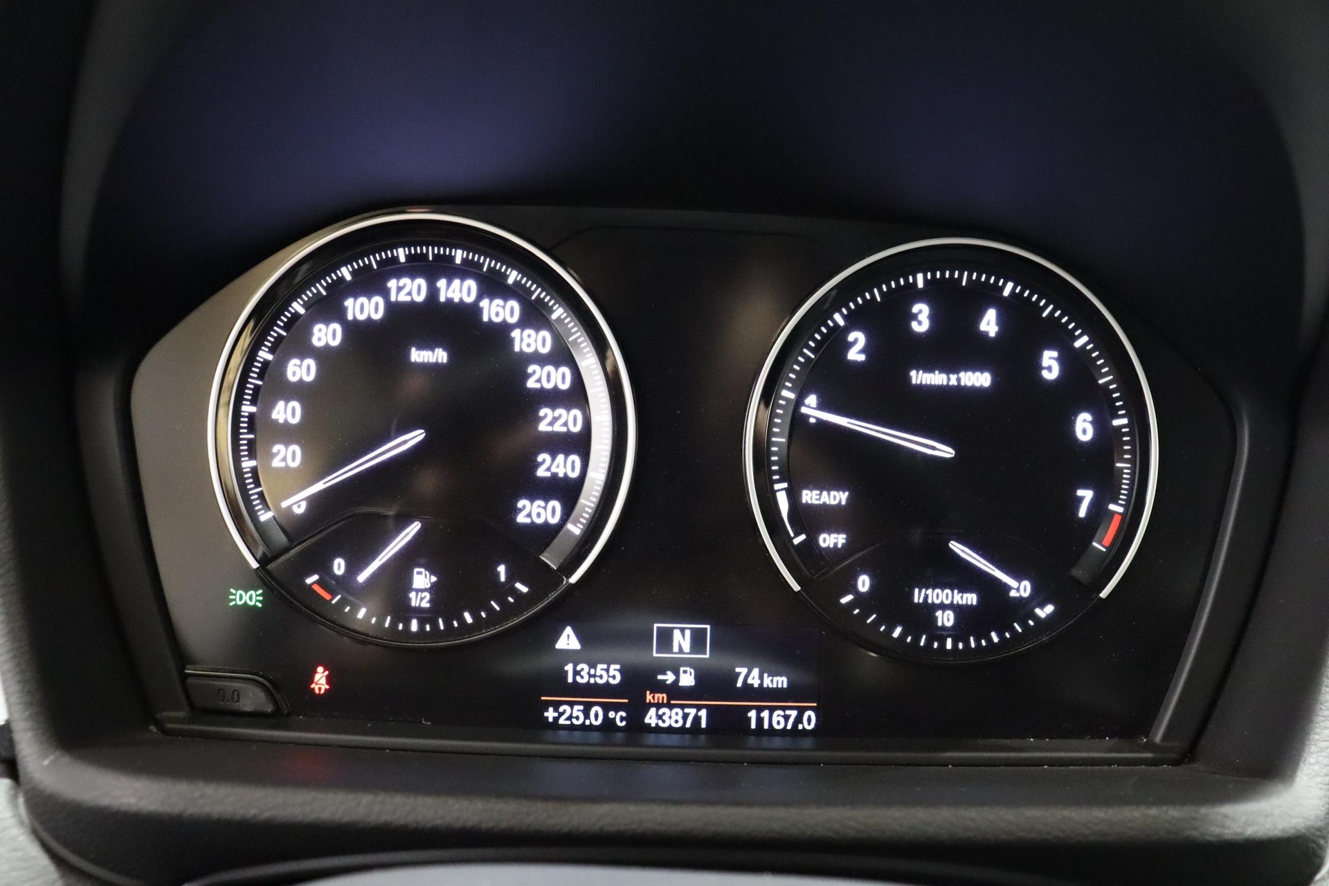 BMW X1 18i sDrive-image-18