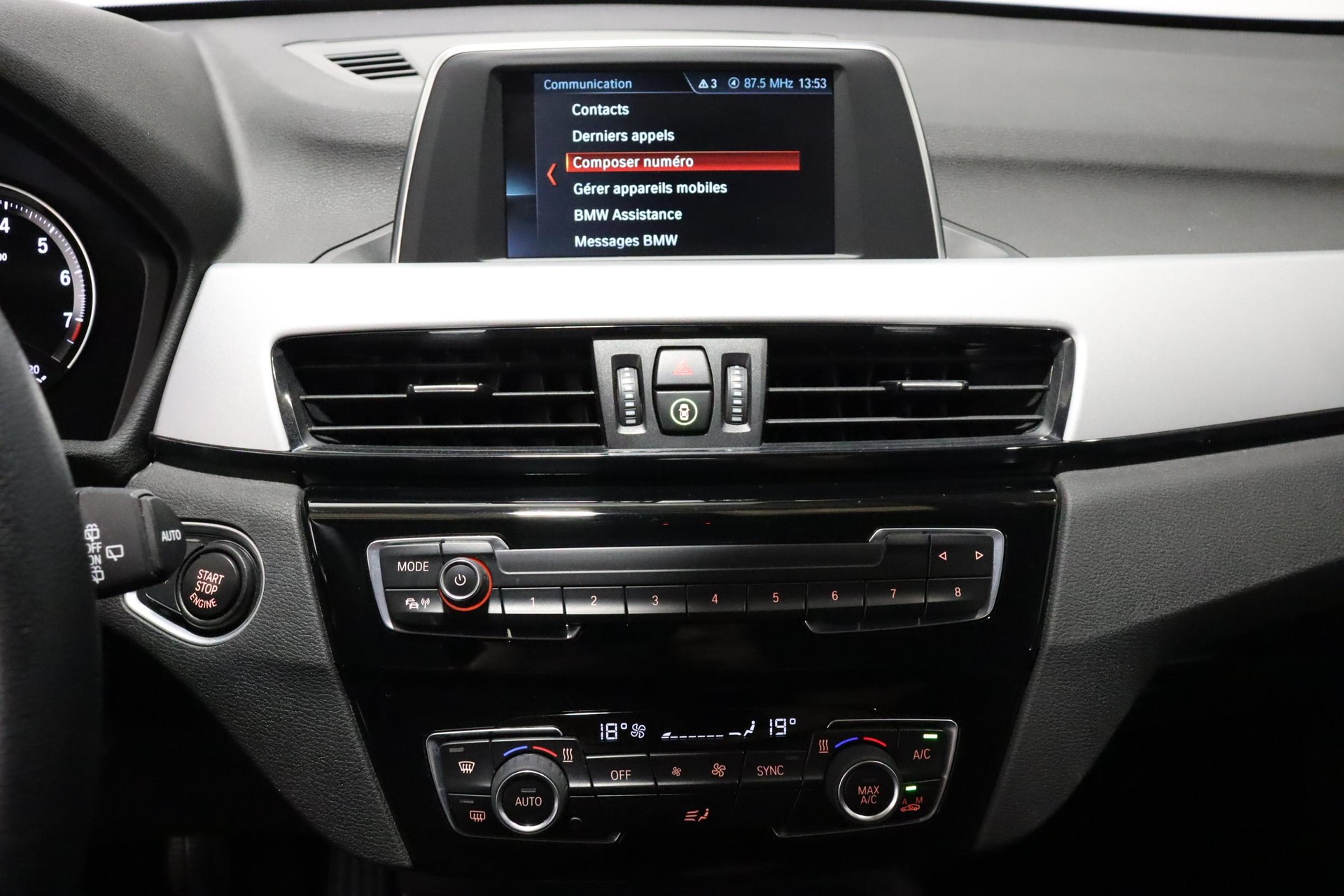 BMW X1 18i sDrive-image-12