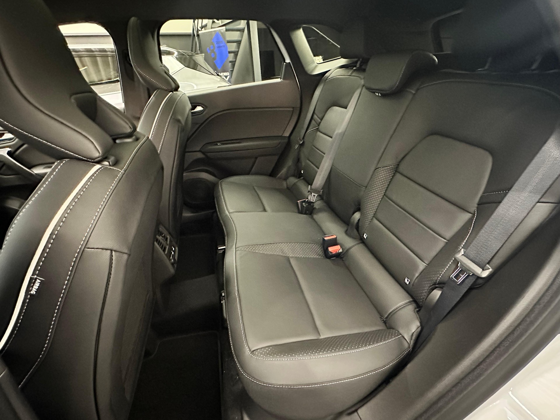 MITSUBISHI Grandis 1.8 HEV Instyle-image-13
