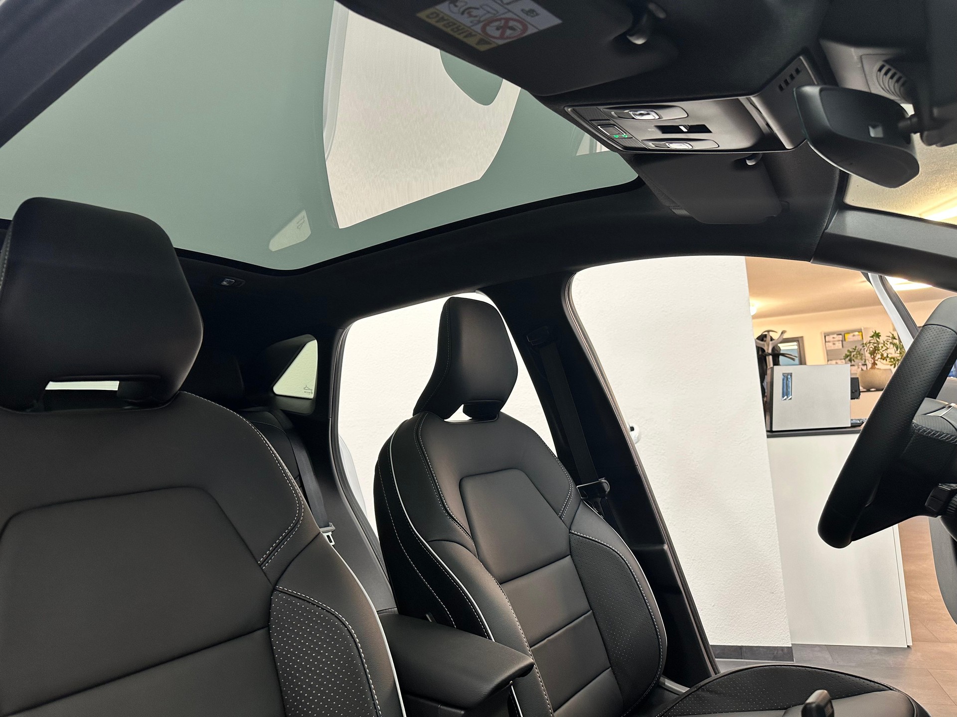 MITSUBISHI Grandis 1.8 HEV Instyle-image-16