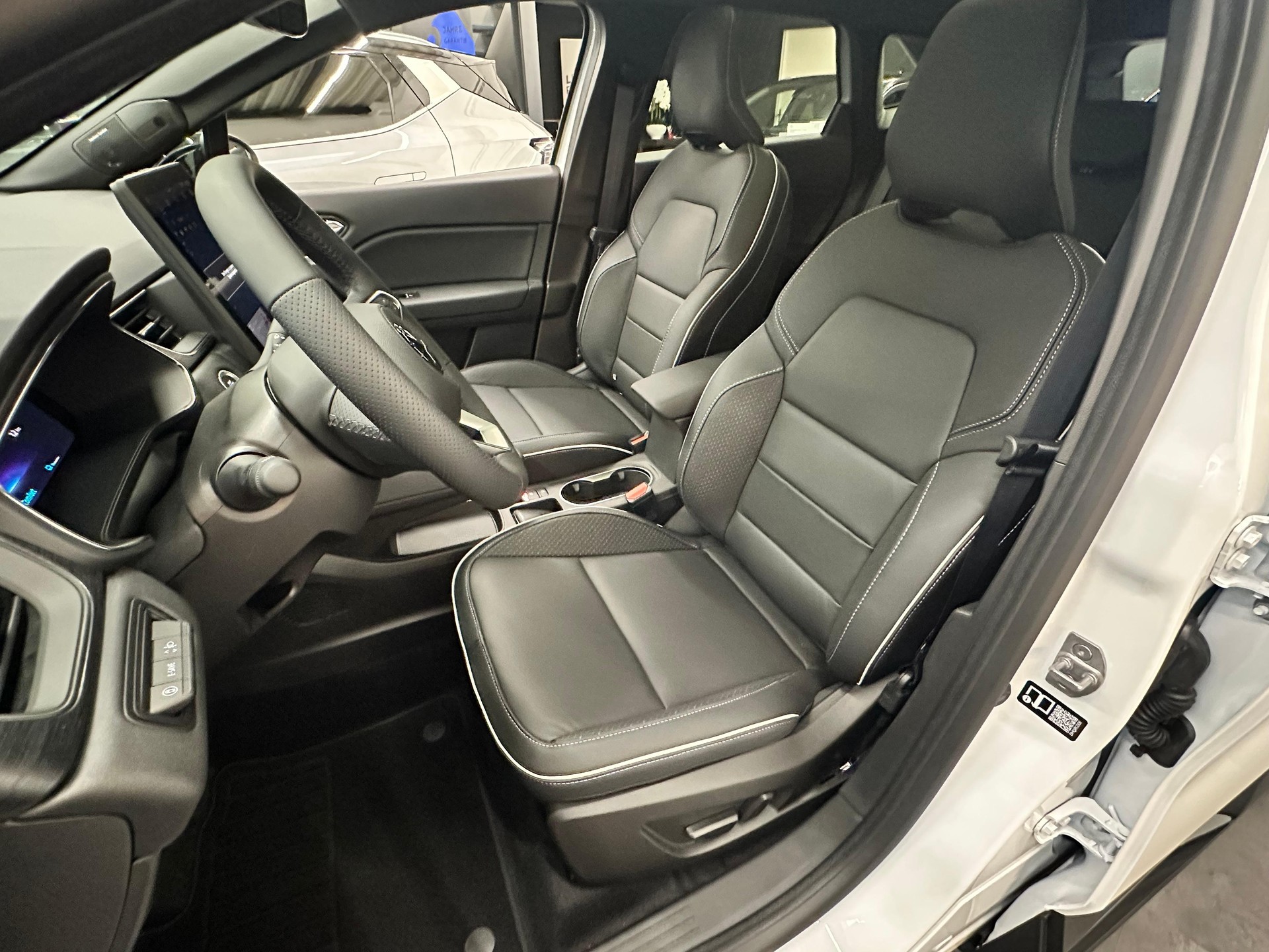 MITSUBISHI Grandis 1.8 HEV Instyle-image-10