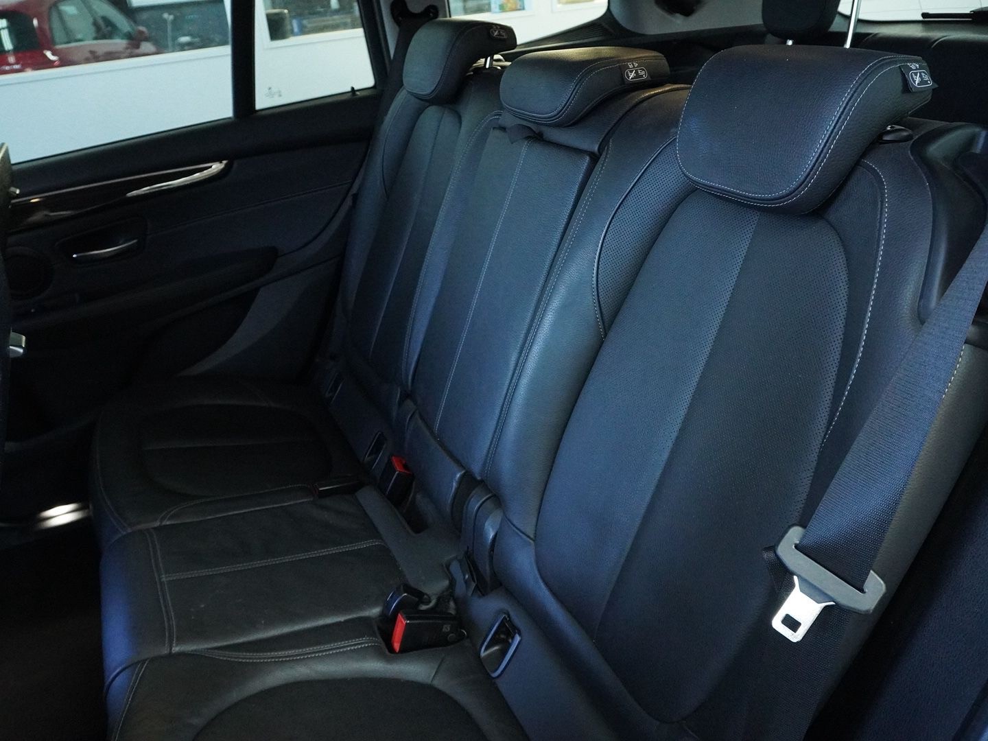 BMW 220d xDrive Gran Tourer Luxury Line Steptronic-image-5