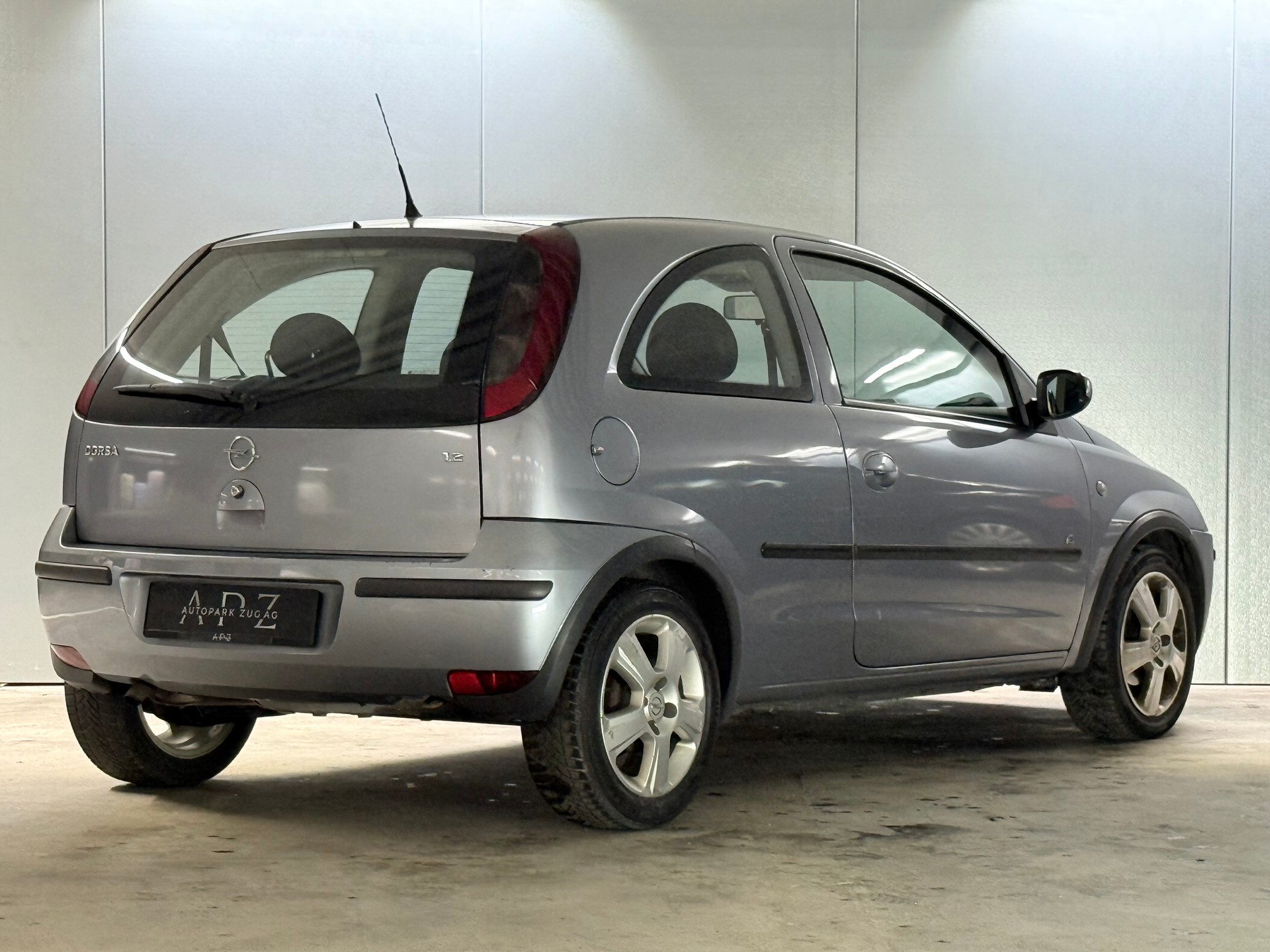 OPEL Corsa 1.2 16V Cosmo-image-4