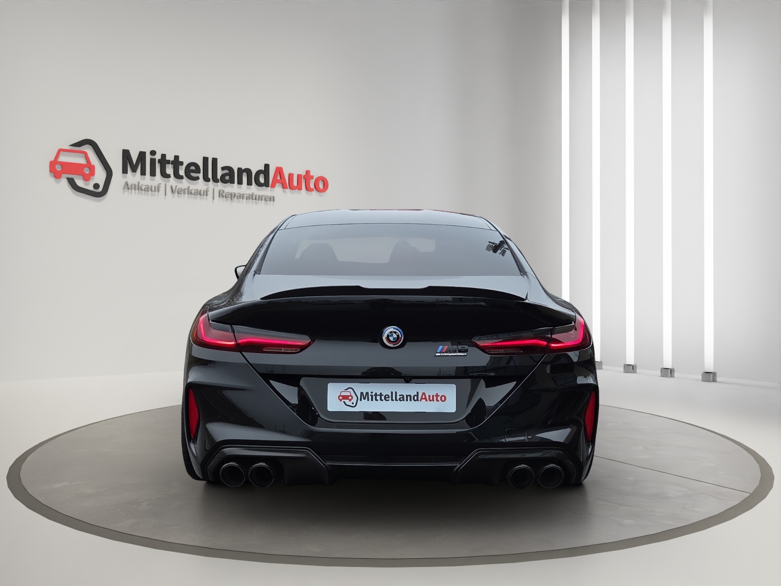 BMW M8 xDrive M Competition Steptronic-image-14