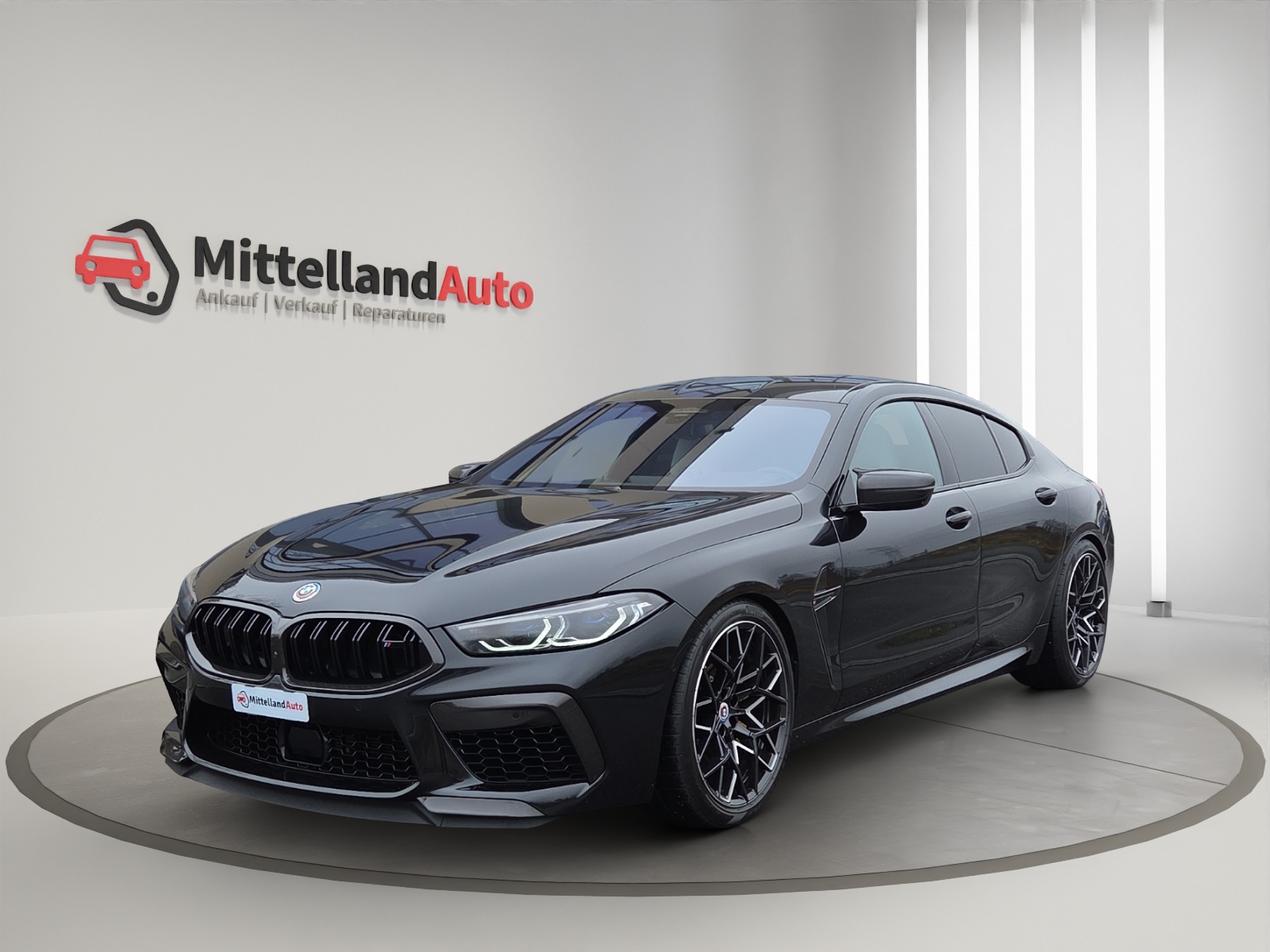 BMW M8 xDrive M Competition Steptronic-image-0