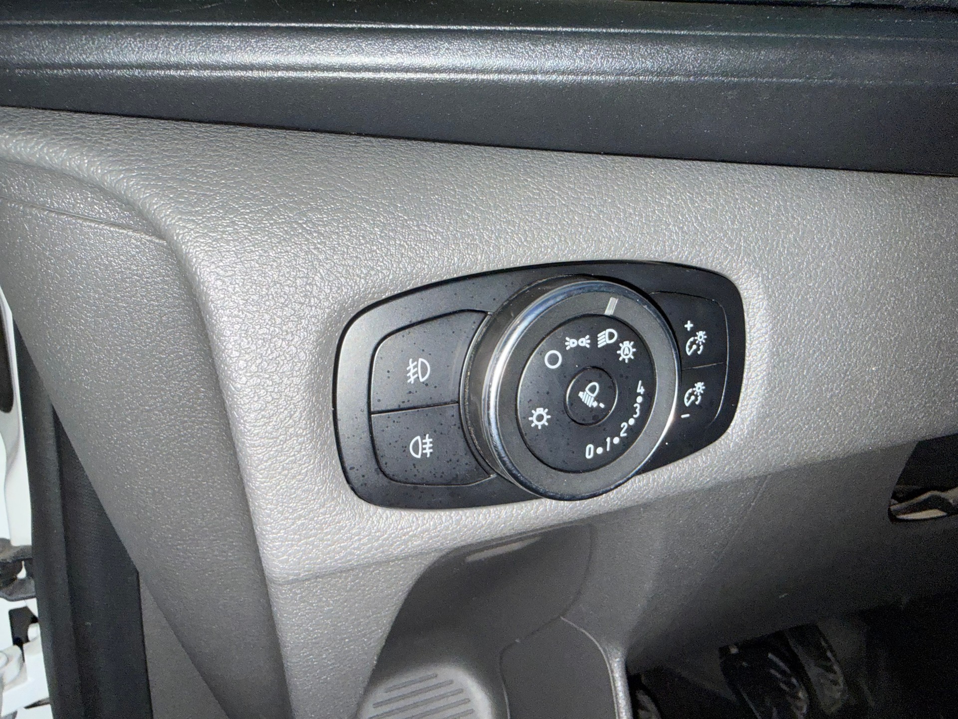 FORD Transit Custom Van 320 L1H1 Trend-image-6