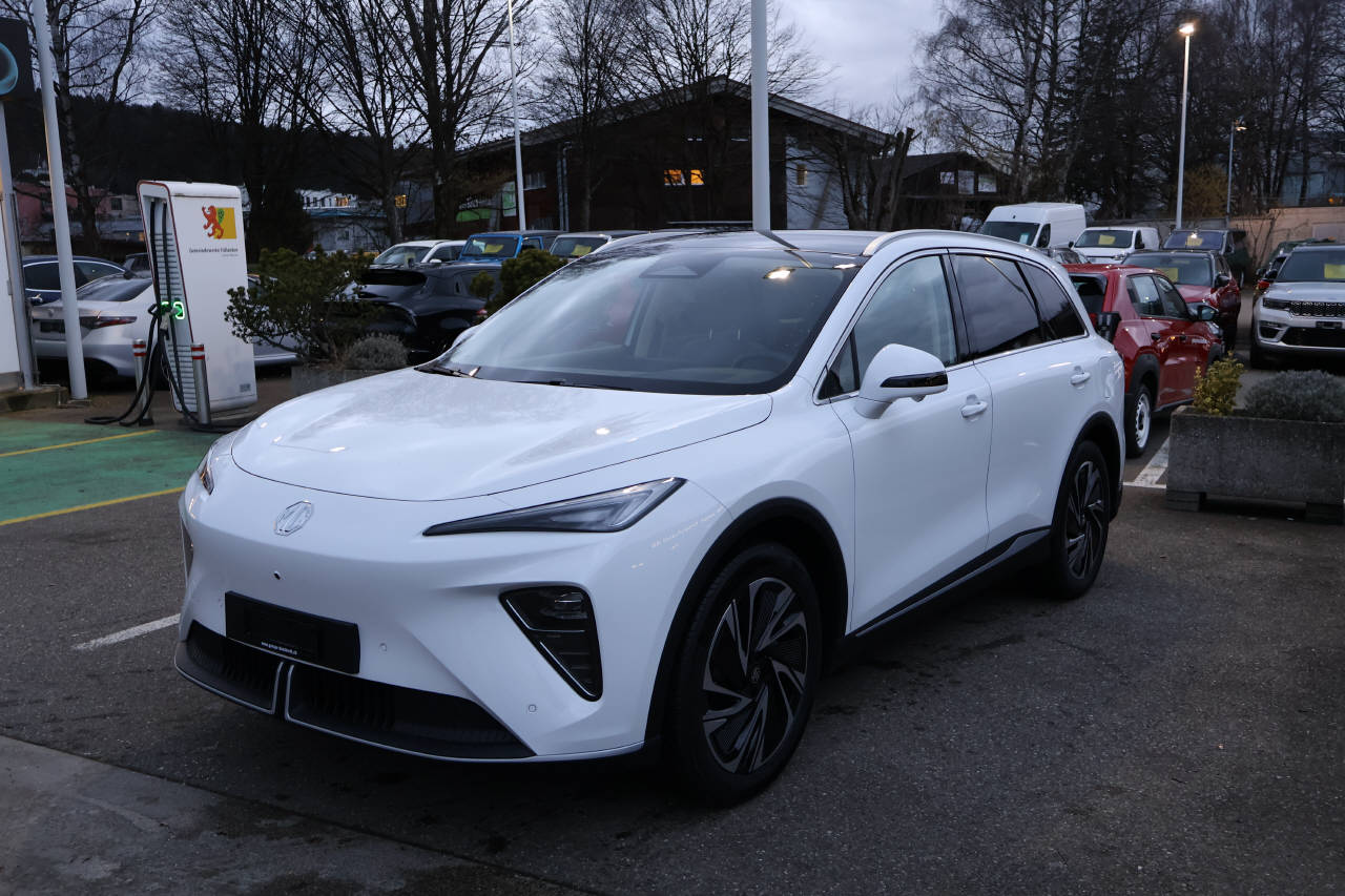 MG S6 EV 77 kWh Luxury 4WD-image-4