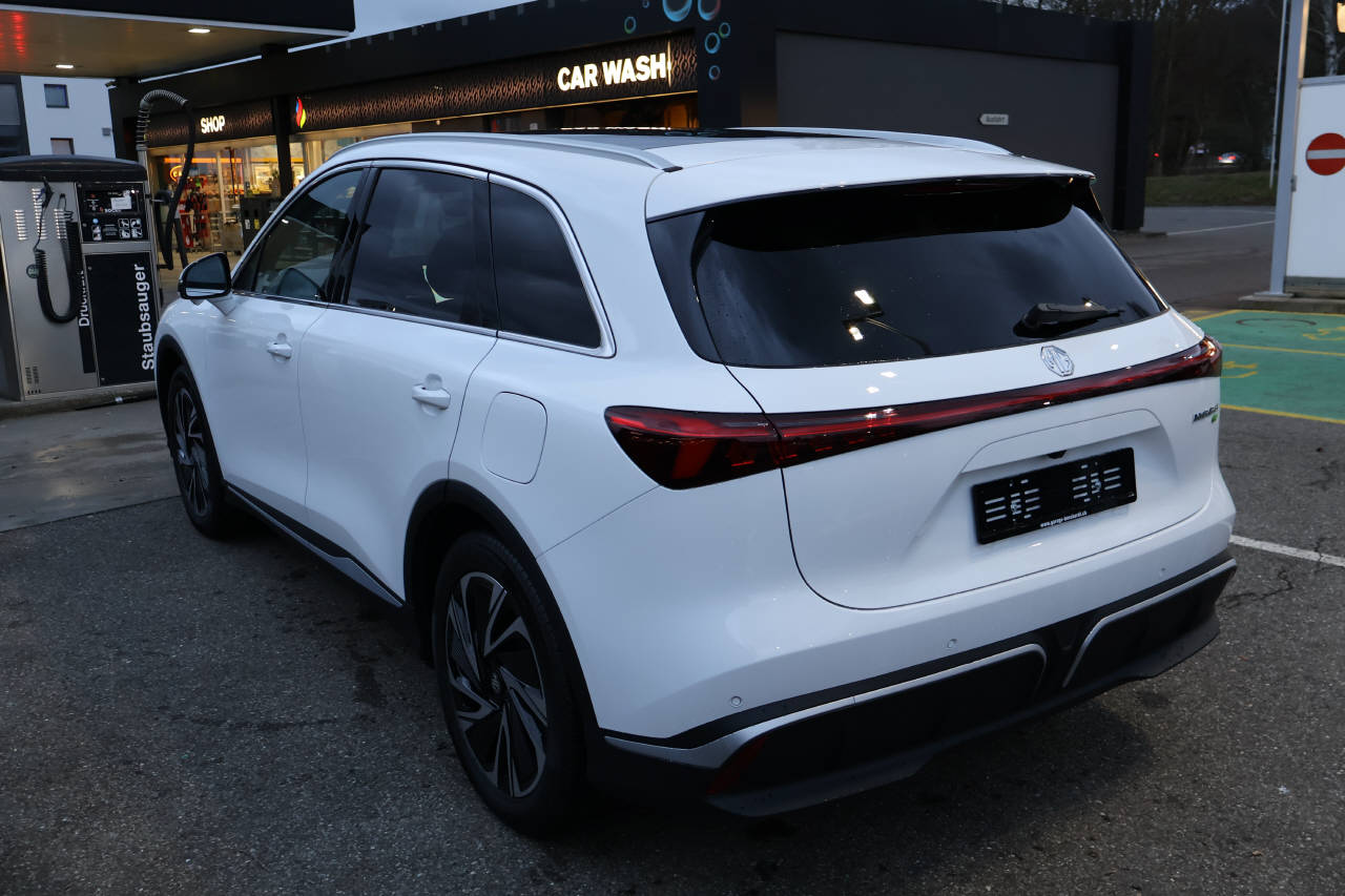 MG S6 EV 77 kWh Luxury 4WD-image-3
