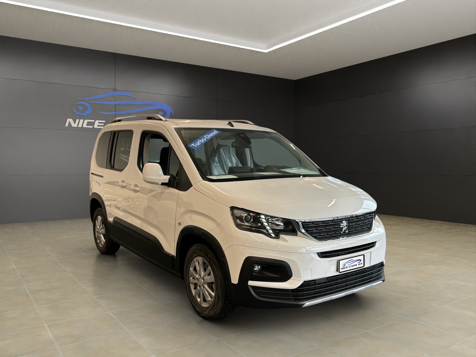 PEUGEOT Rifter 1.5 BlueHDi Allure Pack-showroom-element-1