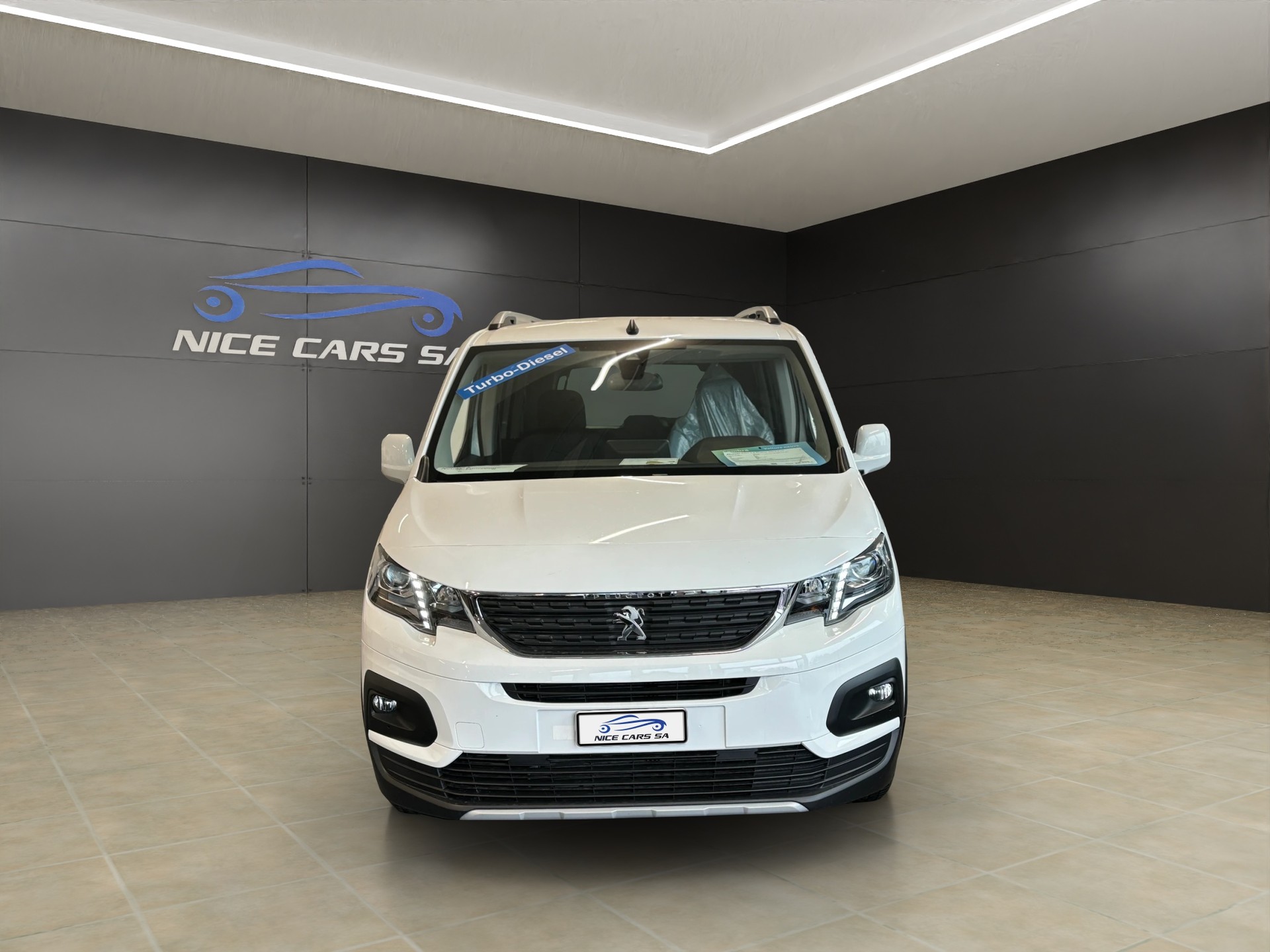 PEUGEOT Rifter 1.5 BlueHDi Allure Pack-showroom-element-3