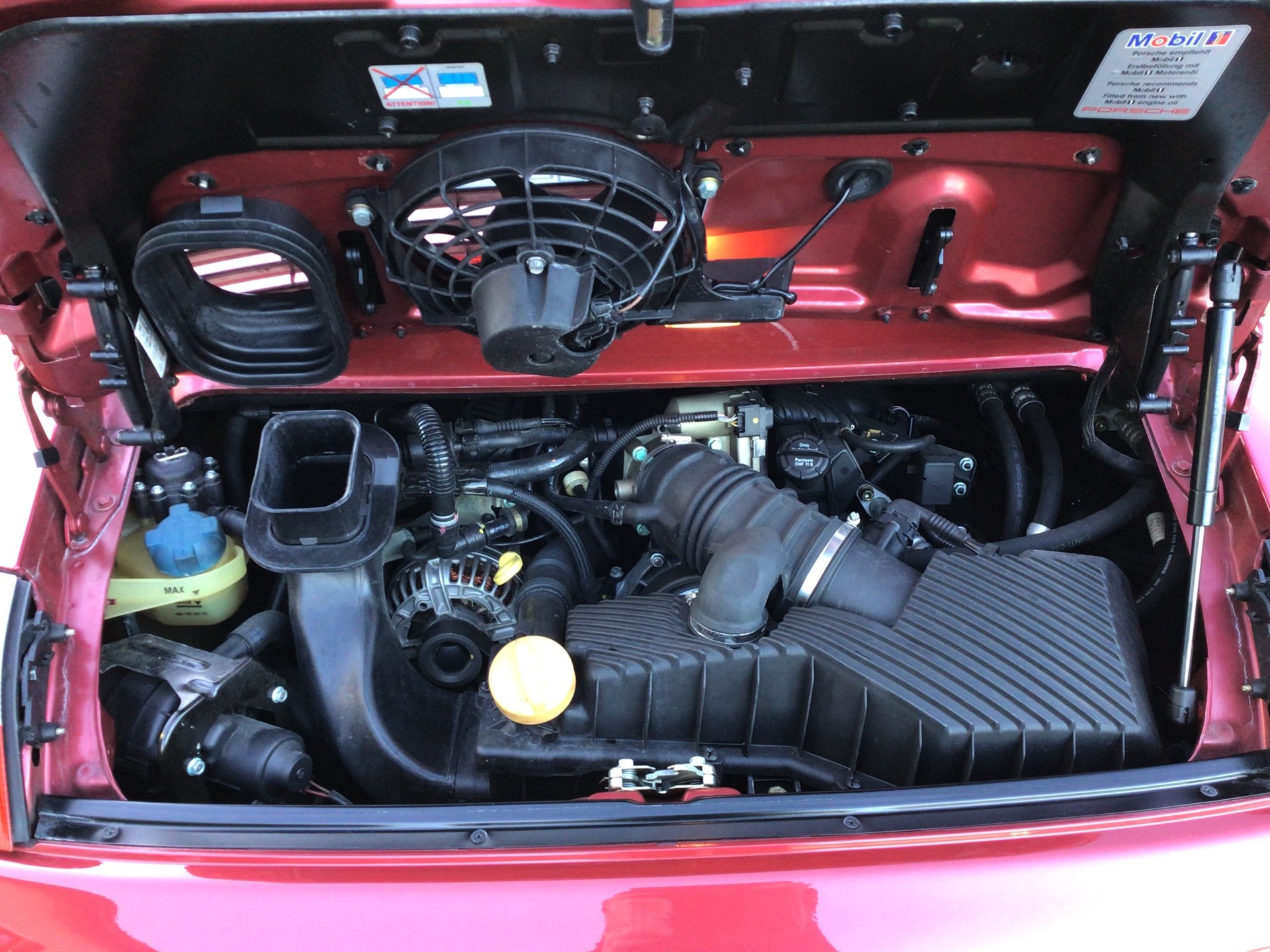 PORSCHE 911 Carrera4-image-14