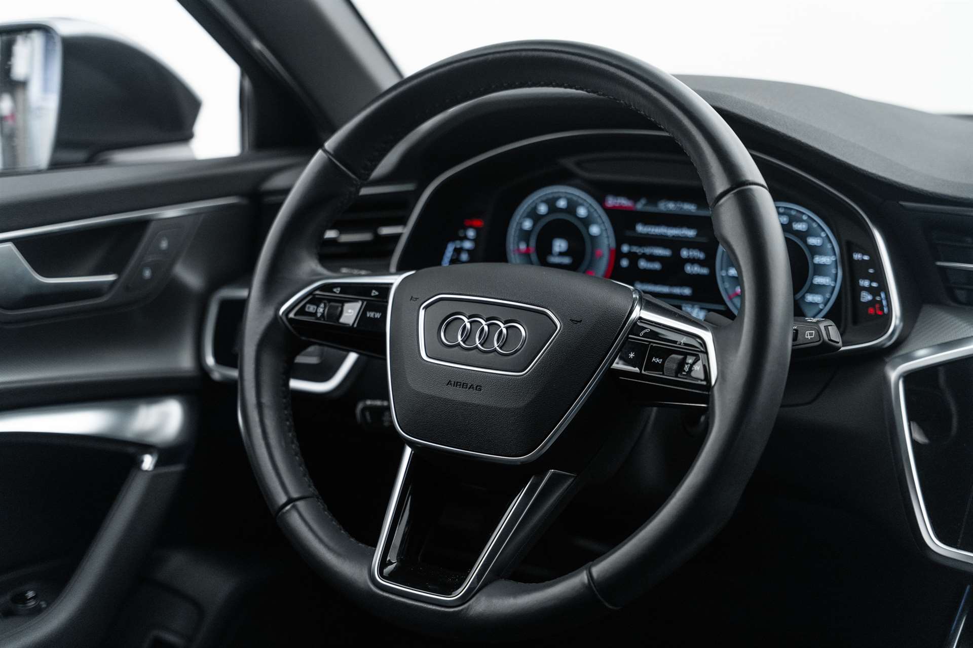 AUDI A6 Avant 45 TFSI S-Line! S-tronic quattro-image-9