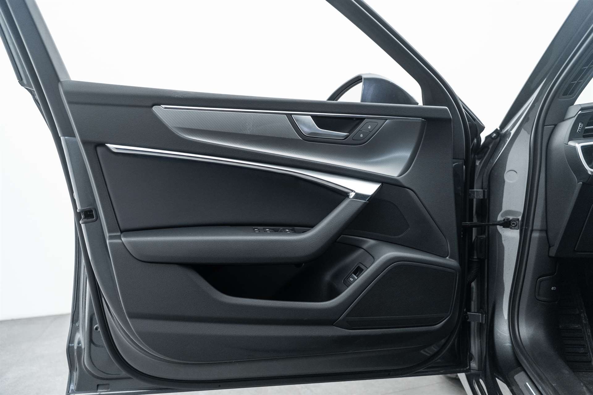 AUDI A6 Avant 45 TFSI S-Line! S-tronic quattro-image-6