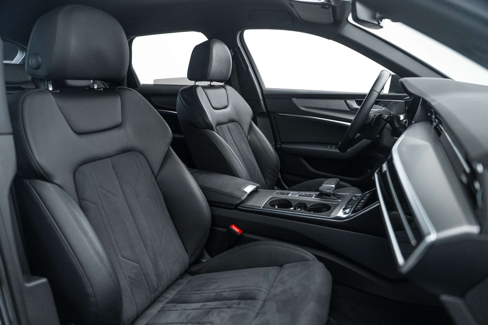 AUDI A6 Avant 45 TFSI S-Line! S-tronic quattro-image-11