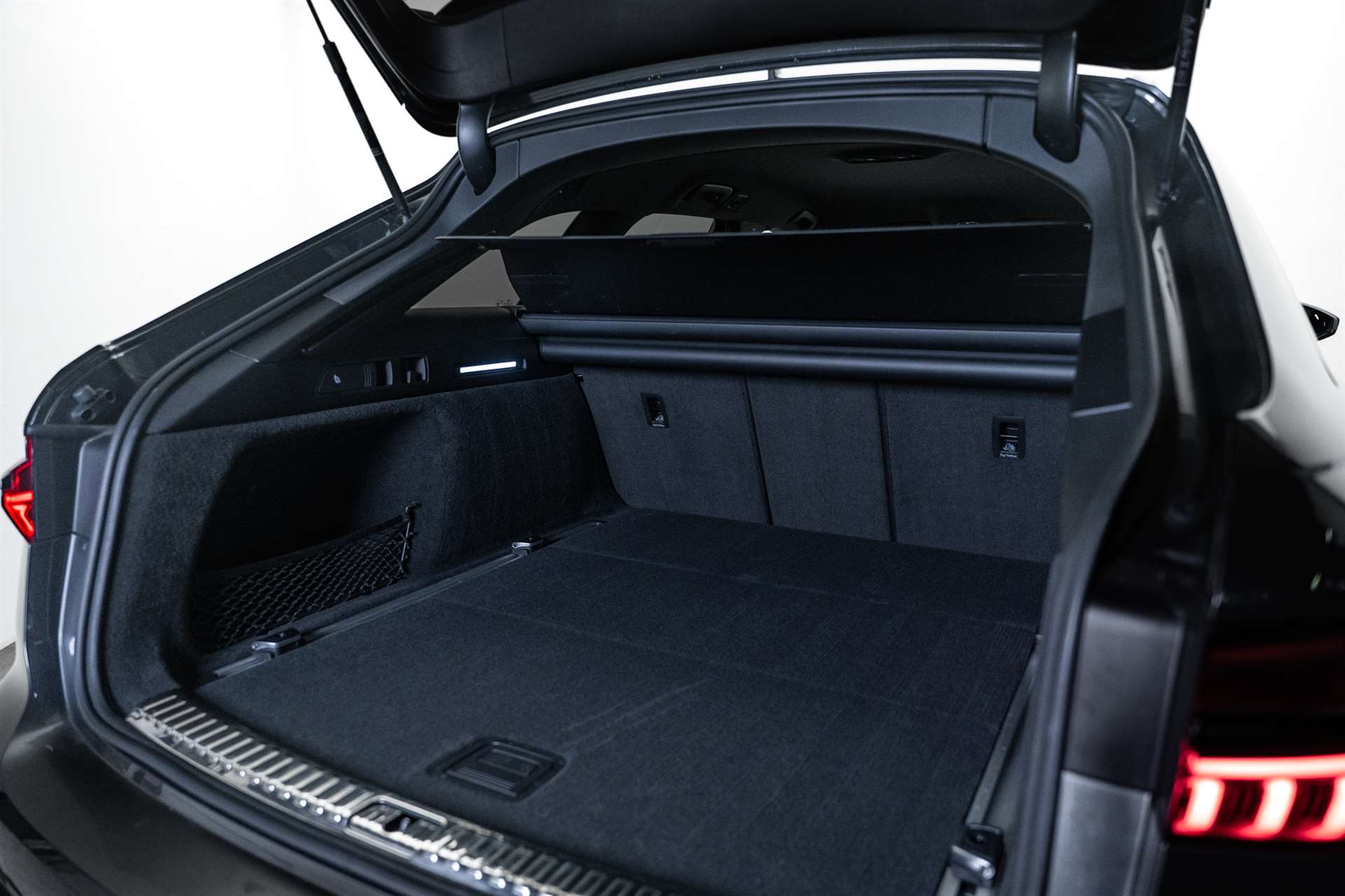 AUDI A6 Avant 45 TFSI S-Line! S-tronic quattro-image-4