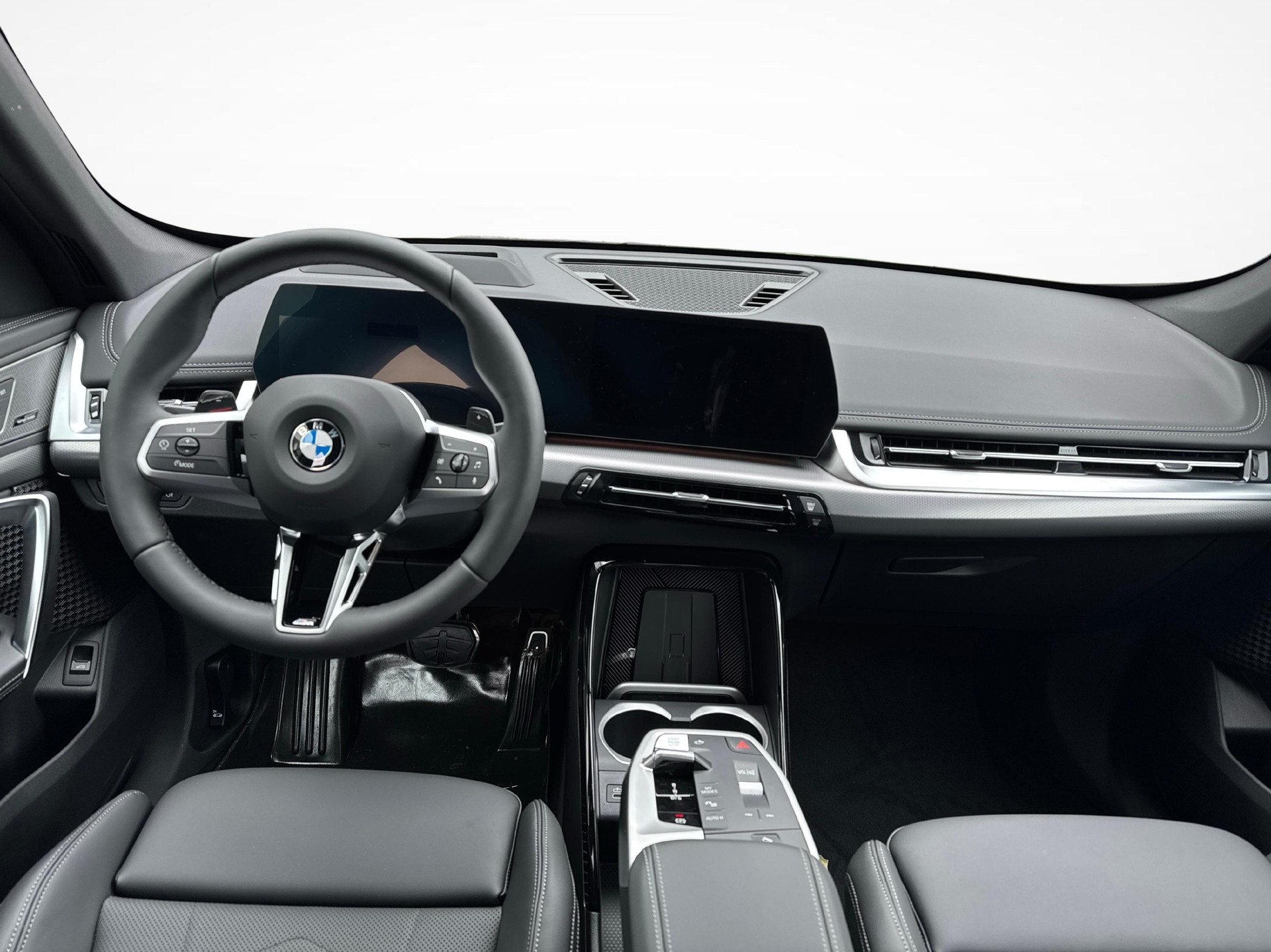 BMW X1 23i xDrive-image-8