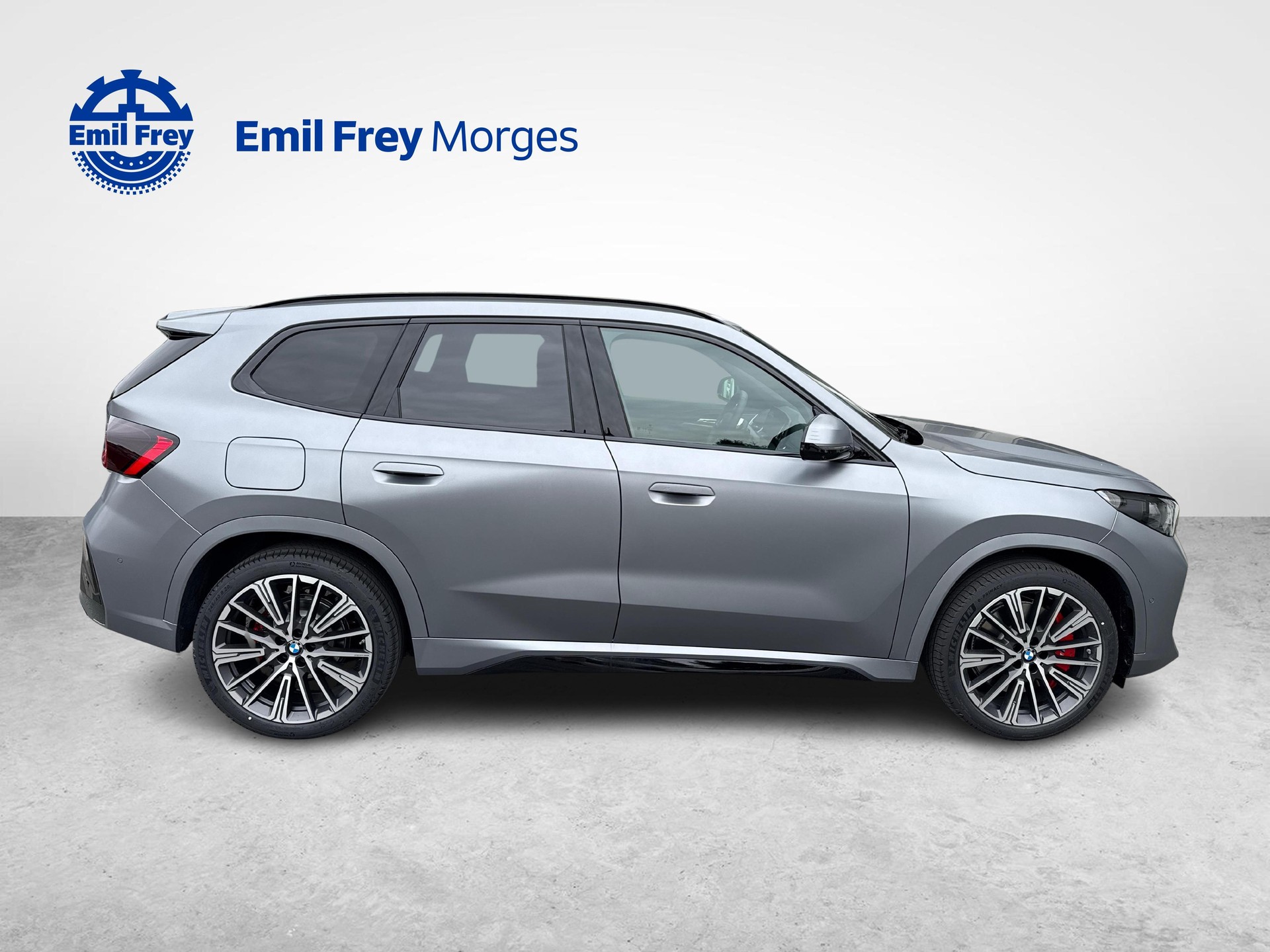 BMW X1 23i xDrive-image-5