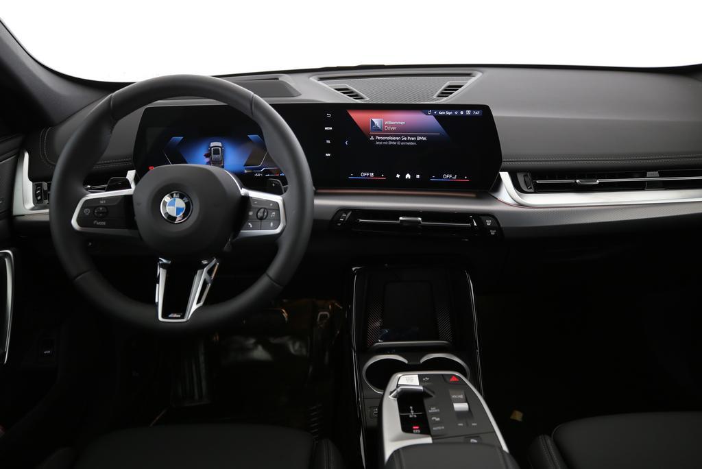 BMW X1 23i xDrive-image-14