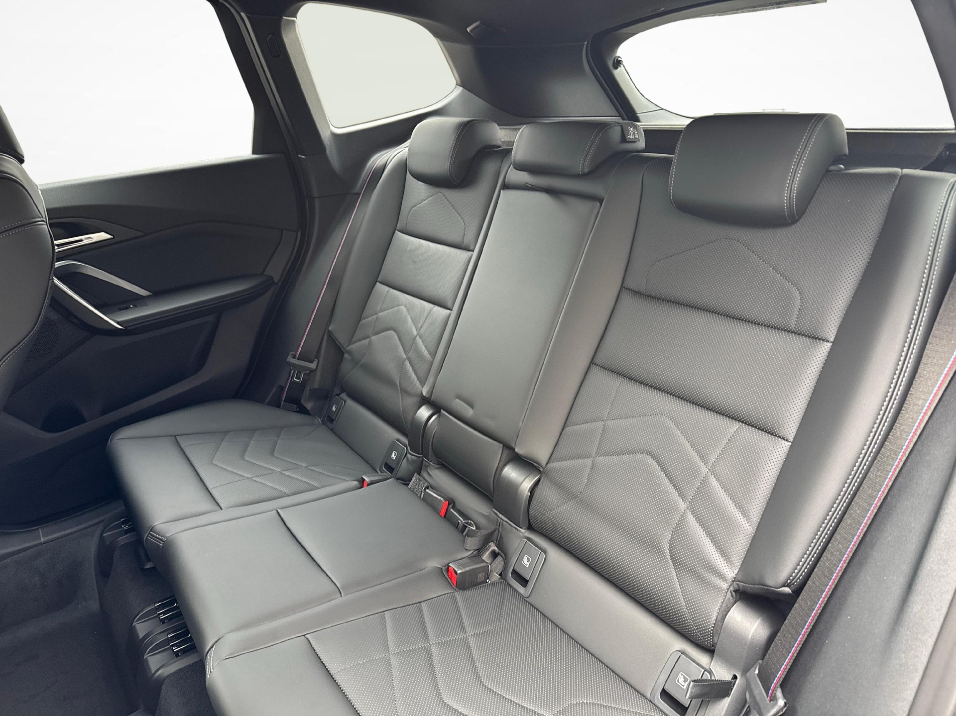 BMW X1 23i xDrive-image-10