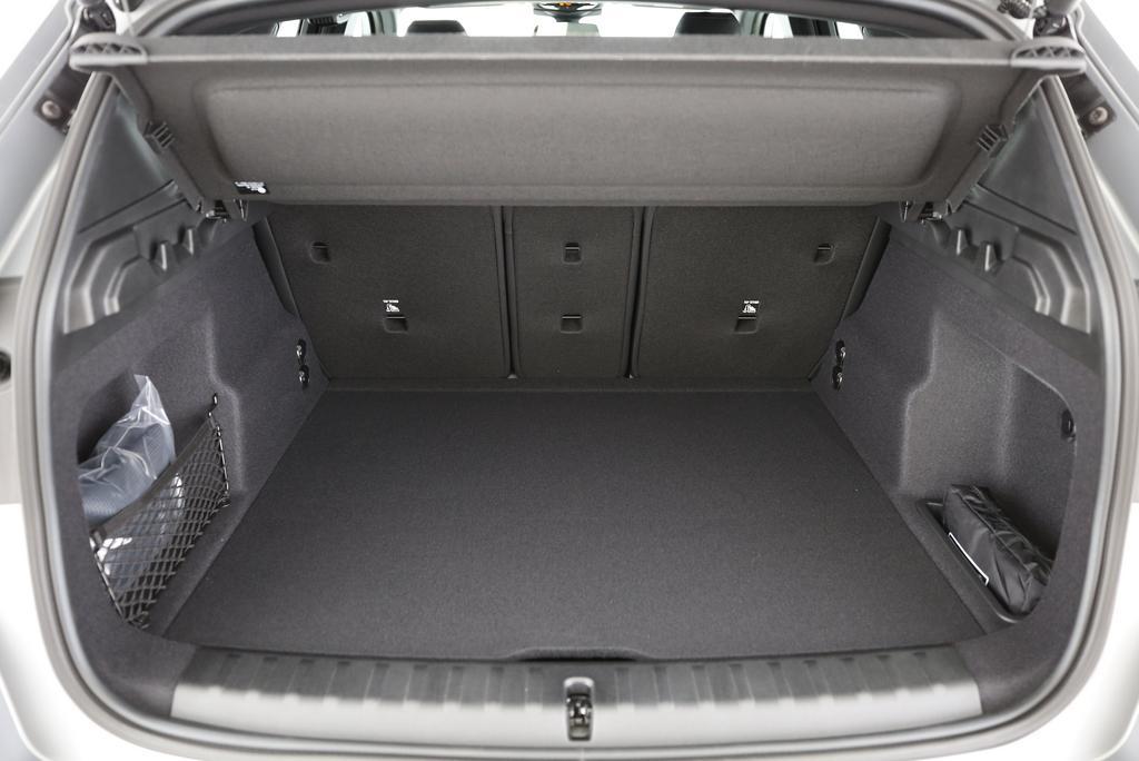 BMW X1 23i xDrive-image-15