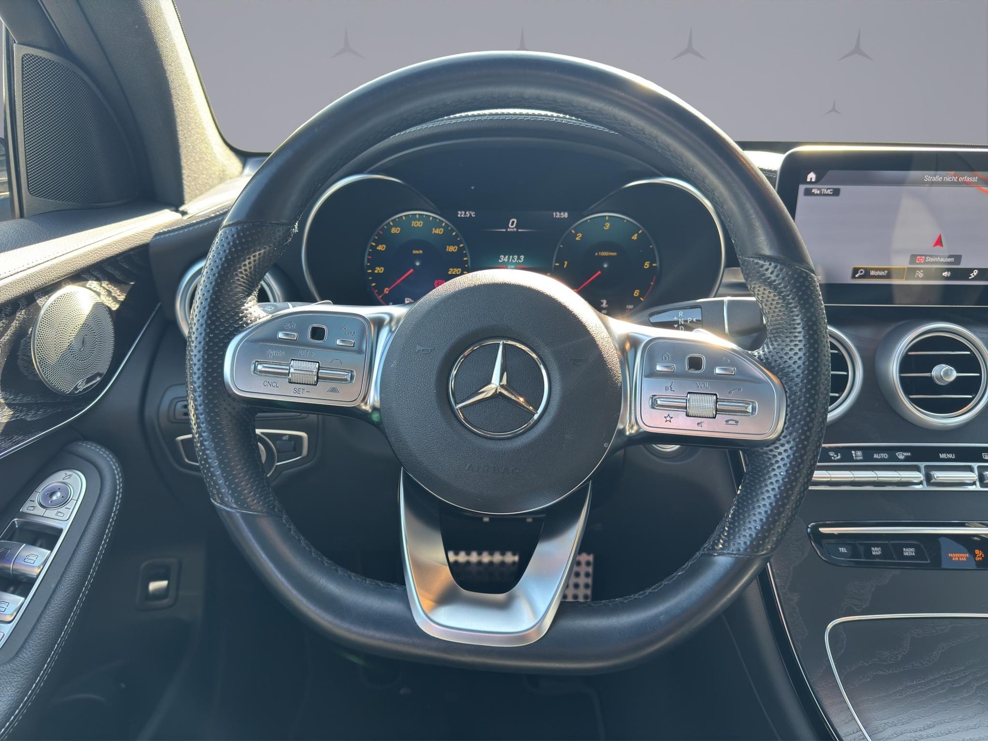 MERCEDES-BENZ GLC 300 d AMG Line 4m-image-11