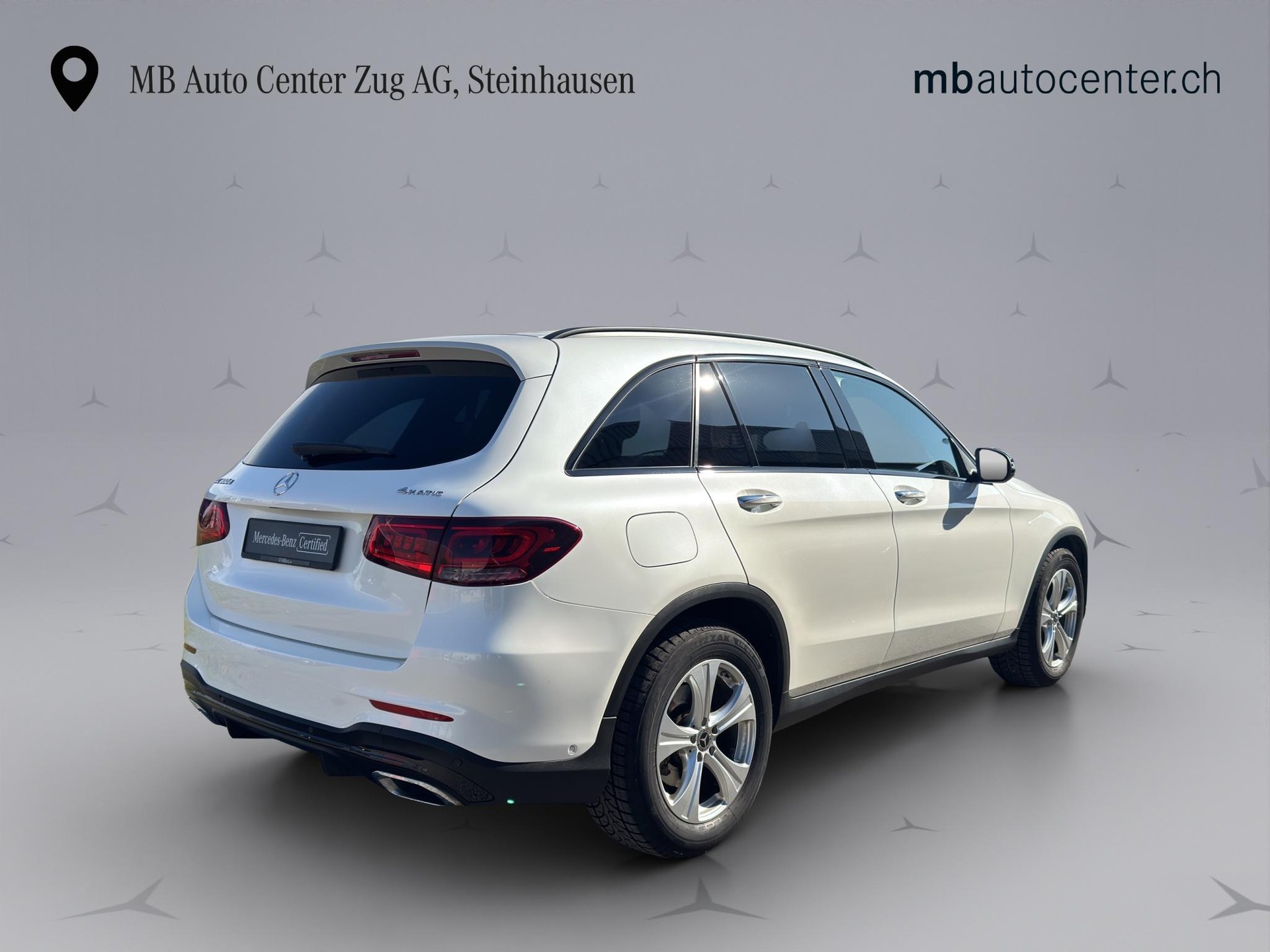 MERCEDES-BENZ GLC 300 d AMG Line 4m-image-5