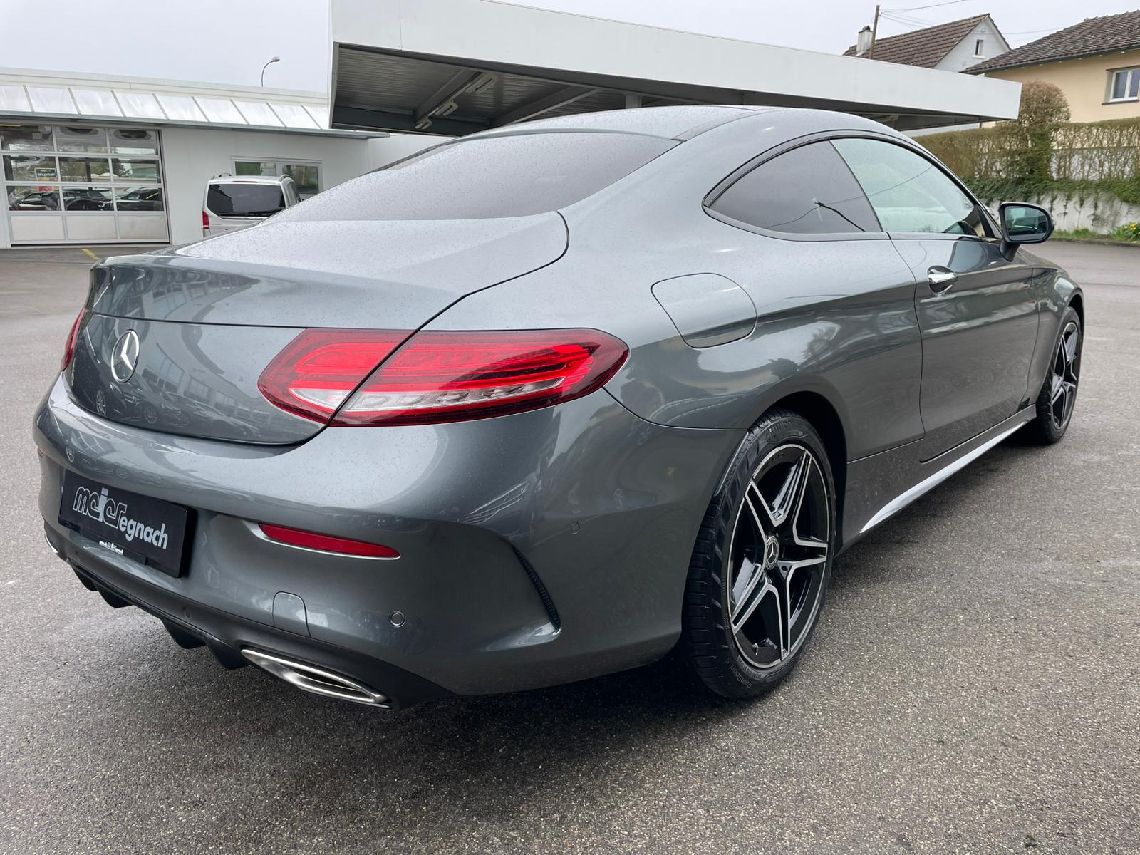 MERCEDES-BENZ C 200 Coupé 4Matic AMG Line 9G-Tronic-image-5