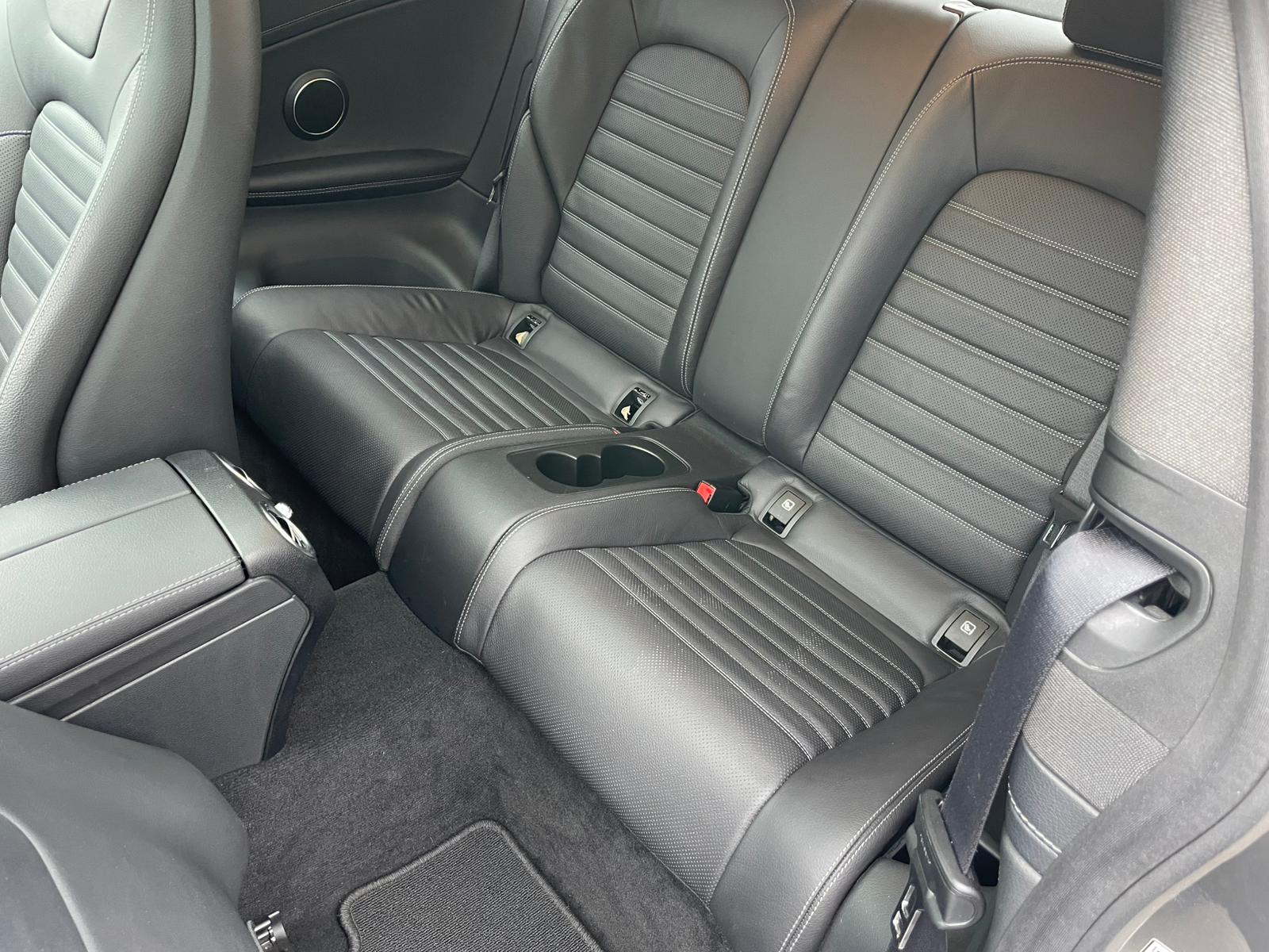 MERCEDES-BENZ C 200 Coupé 4Matic AMG Line 9G-Tronic-image-10