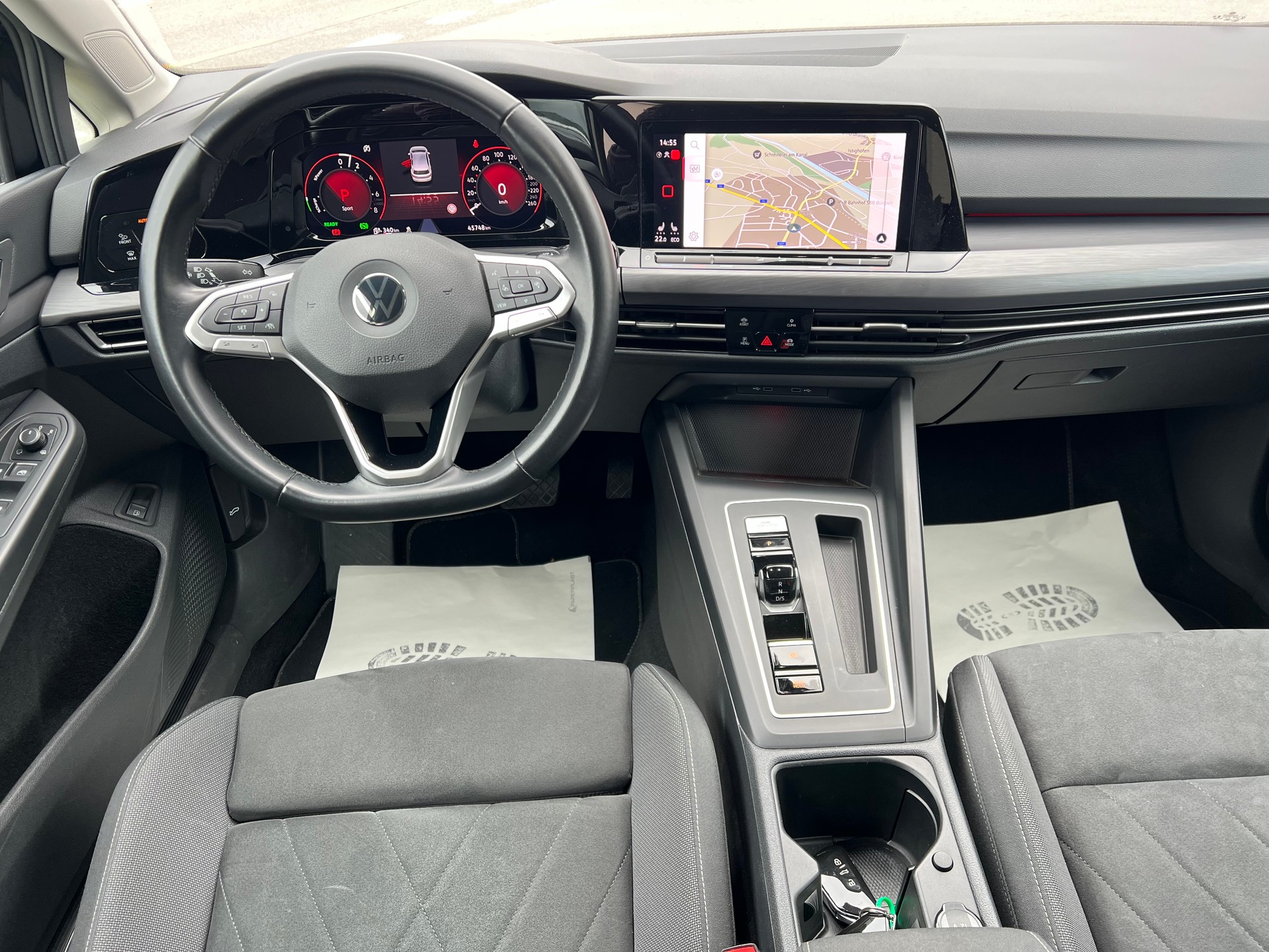 VW Golf 1.4 TSI PHEV Style-image-8
