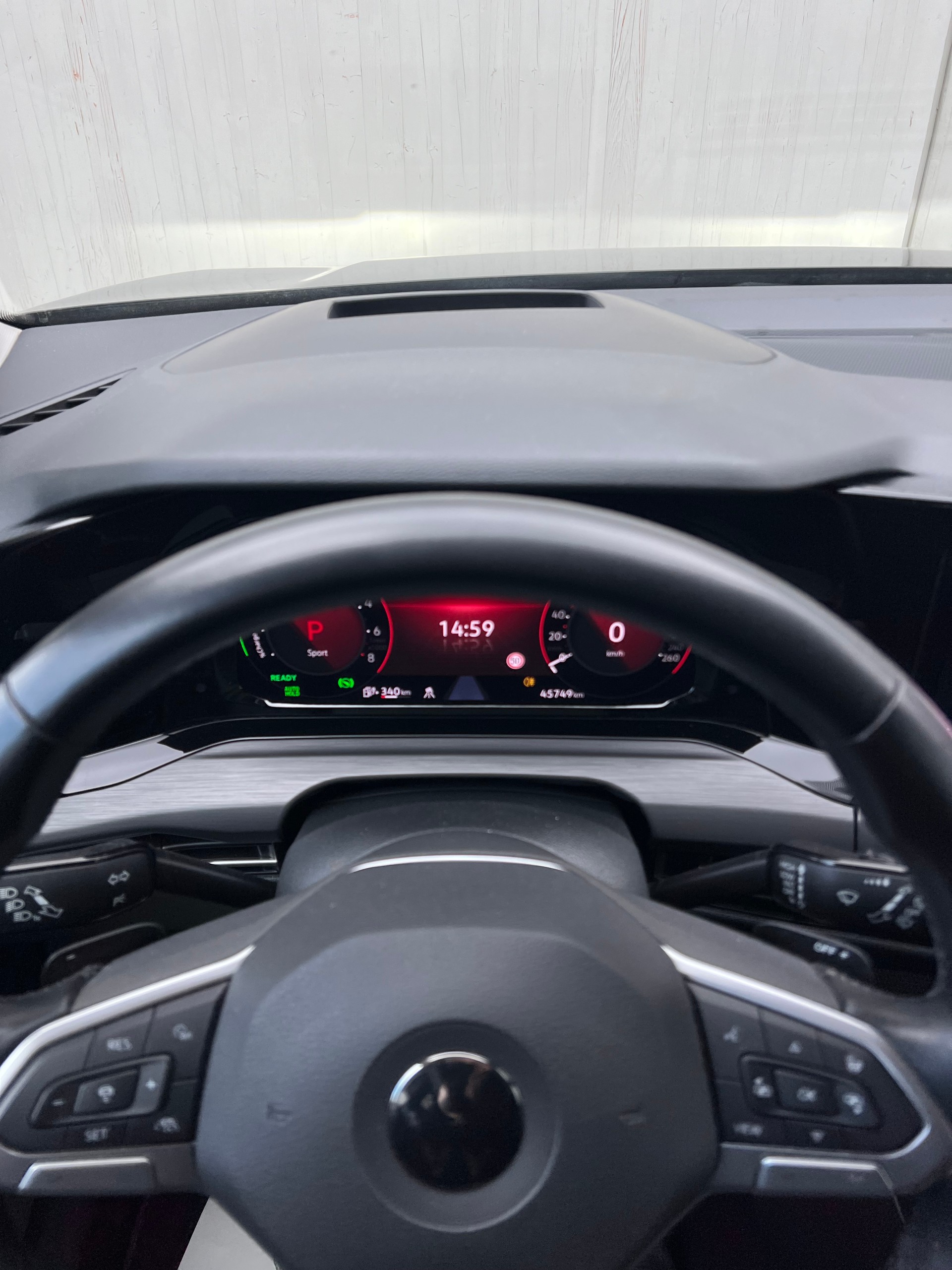 VW Golf 1.4 TSI PHEV Style-image-12