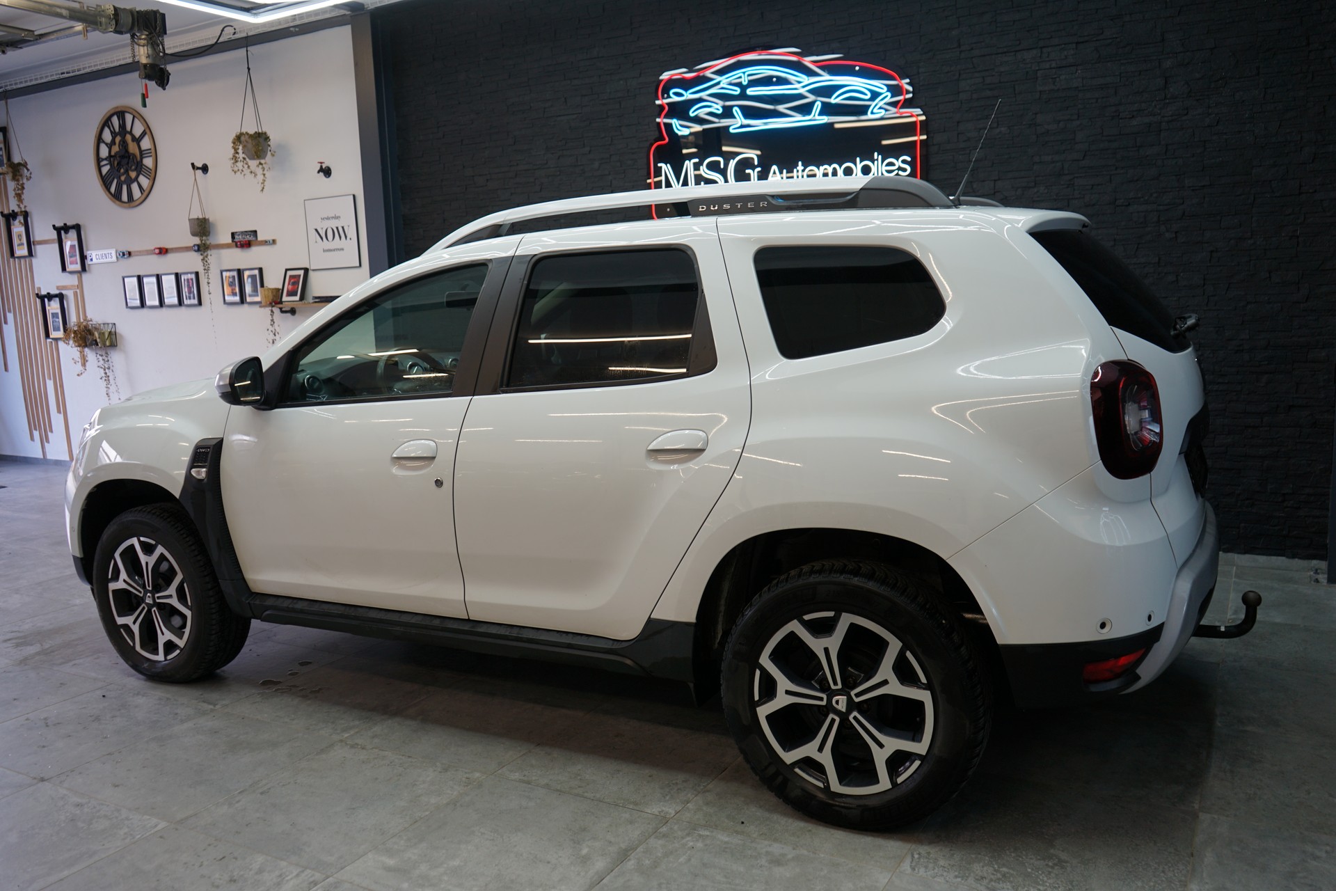 DACIA Duster dCi 115 Prestige 4x4-image-2