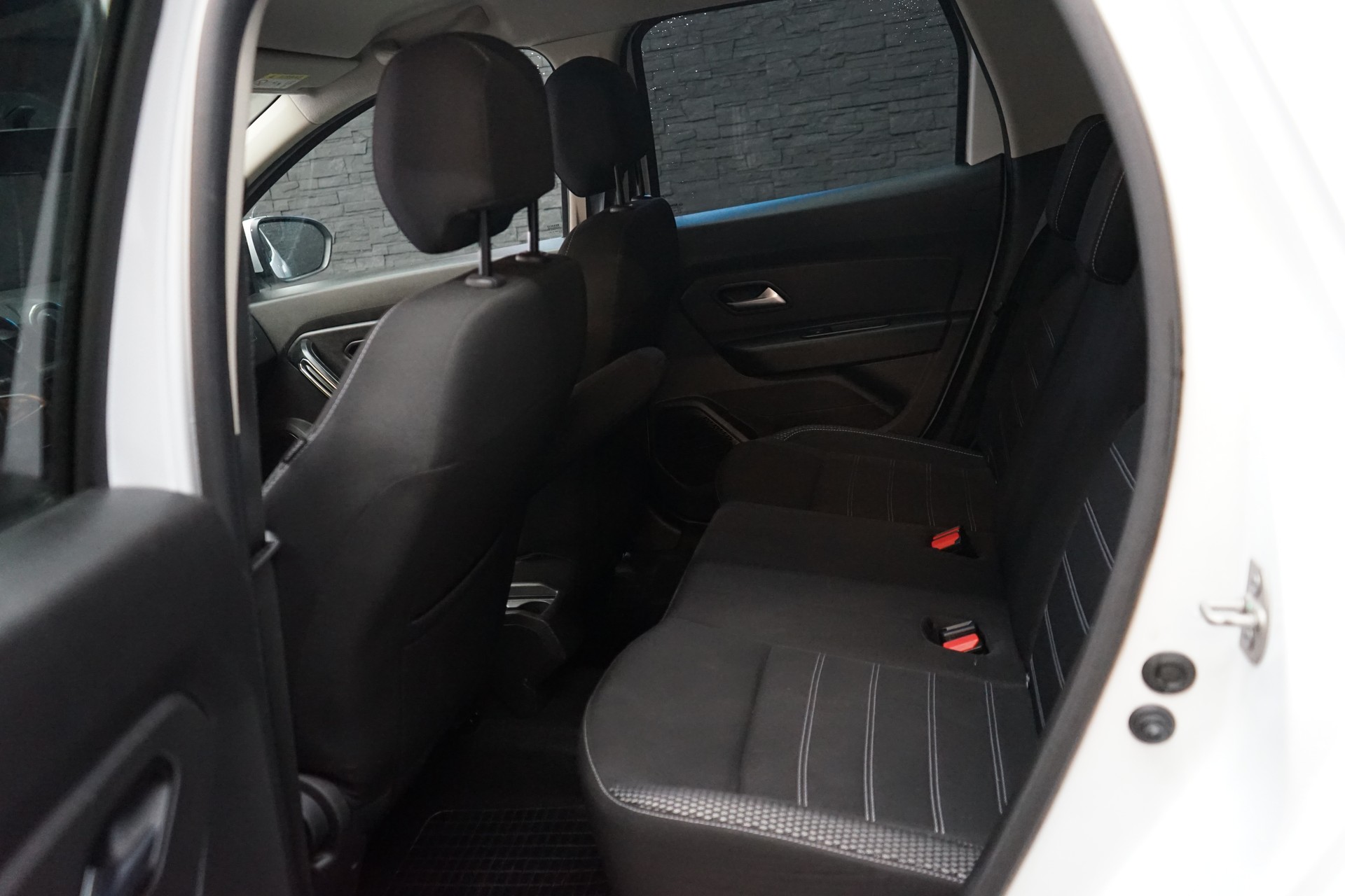 DACIA Duster dCi 115 Prestige 4x4-image-11