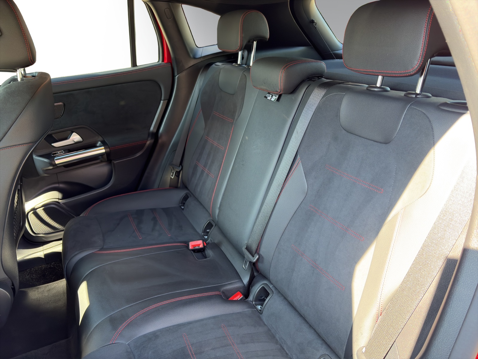 Image MERCEDES-BENZ GLA-200 GLA 200 4M AMG Line 8G-D